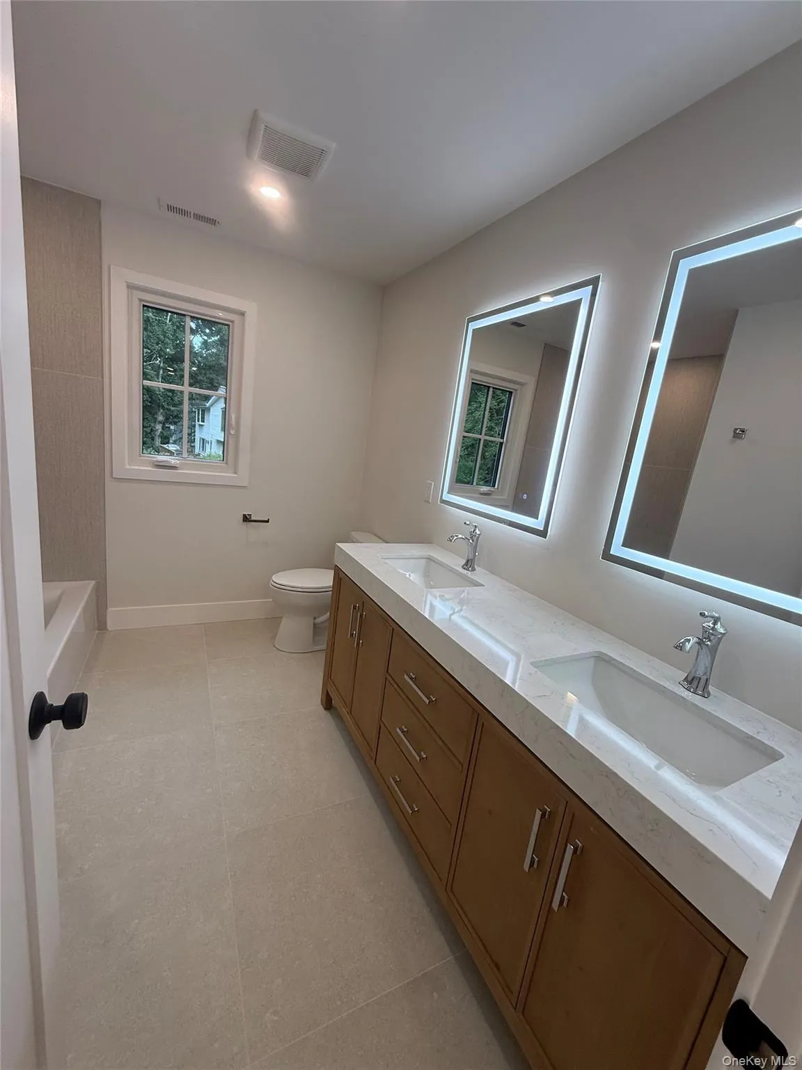 19 Black Birch Lane, Scarsdale, NY, 5 Bedrooms Bedrooms, 14 Rooms Rooms,4 BathroomsBathrooms,Residential,For Rent,Black Birch,0,1025126 19 Black Birch Lane, Scarsdale, NY, 5 Bedrooms Bedrooms, 14 Rooms Rooms,4 BathroomsBathrooms,Residential,For Rent,Black Birch,0,1025126