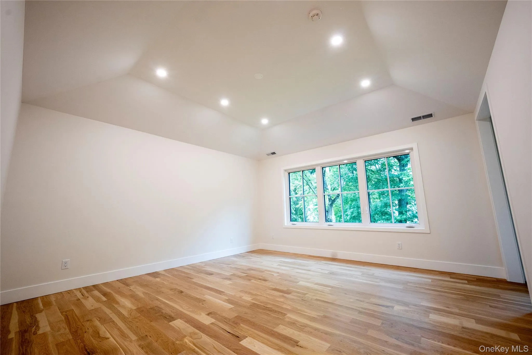 19 Black Birch Lane, Scarsdale, NY, 5 Bedrooms Bedrooms, 14 Rooms Rooms,4 BathroomsBathrooms,Residential,For Rent,Black Birch,0,1025126 19 Black Birch Lane, Scarsdale, NY, 5 Bedrooms Bedrooms, 14 Rooms Rooms,4 BathroomsBathrooms,Residential,For Rent,Black Birch,0,1025126