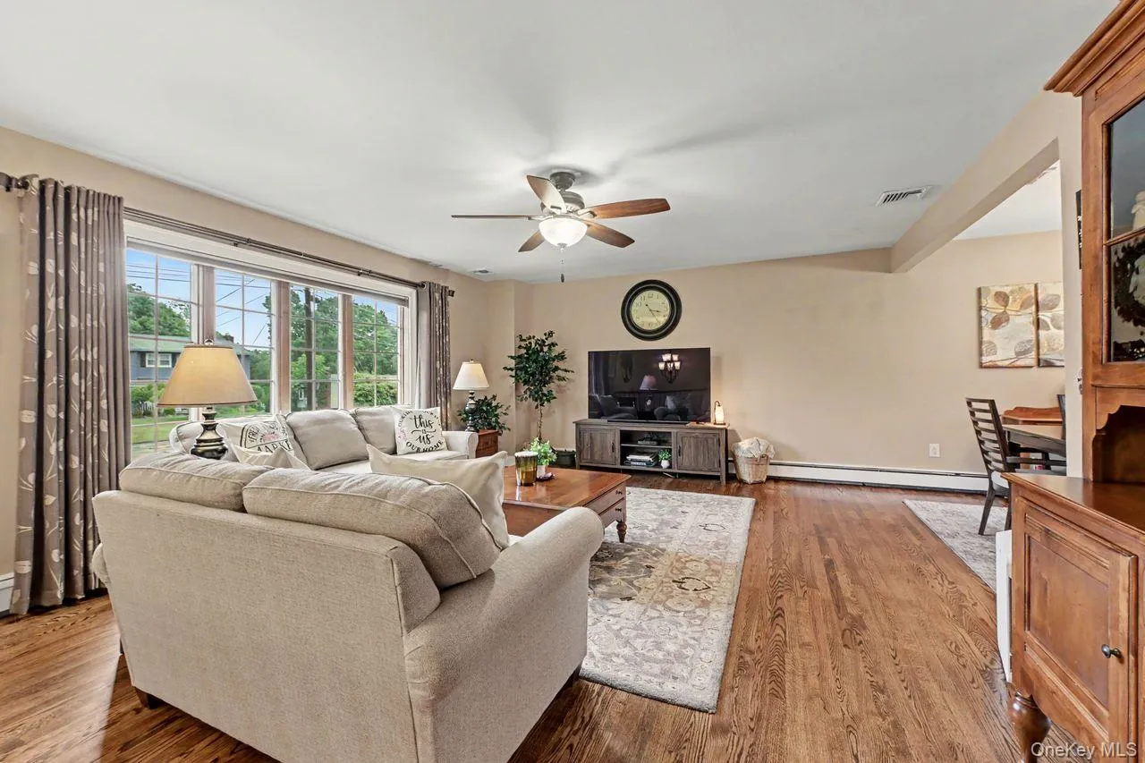 19 Lindy Drive, Carmel, NY, 4 Bedrooms Bedrooms, 9 Rooms Rooms,2 BathroomsBathrooms,Residential,For Rent,Lindy,0,1025130 19 Lindy Drive, Carmel, NY, 4 Bedrooms Bedrooms, 9 Rooms Rooms,2 BathroomsBathrooms,Residential,For Rent,Lindy,0,1025130