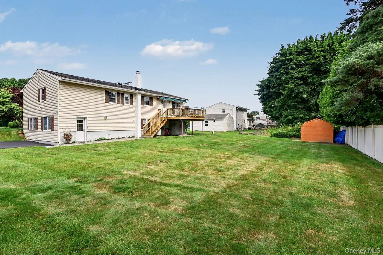 19 Lindy Drive, Carmel, NY, 4 Bedrooms Bedrooms, 9 Rooms Rooms,2 BathroomsBathrooms,Residential,For Rent,Lindy,0,1025130 19 Lindy Drive, Carmel, NY, 4 Bedrooms Bedrooms, 9 Rooms Rooms,2 BathroomsBathrooms,Residential,For Rent,Lindy,0,1025130