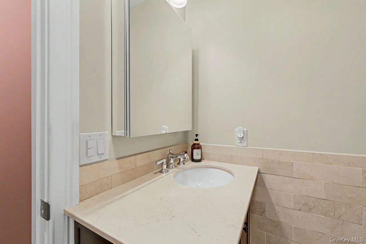 19 Lindy Drive, Carmel, NY, 4 Bedrooms Bedrooms, 9 Rooms Rooms,2 BathroomsBathrooms,Residential,For Rent,Lindy,0,1025130 19 Lindy Drive, Carmel, NY, 4 Bedrooms Bedrooms, 9 Rooms Rooms,2 BathroomsBathrooms,Residential,For Rent,Lindy,0,1025130