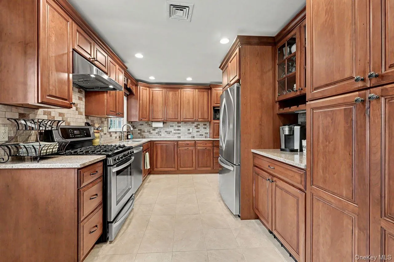 19 Lindy Drive, Carmel, NY, 4 Bedrooms Bedrooms, 9 Rooms Rooms,2 BathroomsBathrooms,Residential,For Rent,Lindy,0,1025130 19 Lindy Drive, Carmel, NY, 4 Bedrooms Bedrooms, 9 Rooms Rooms,2 BathroomsBathrooms,Residential,For Rent,Lindy,0,1025130