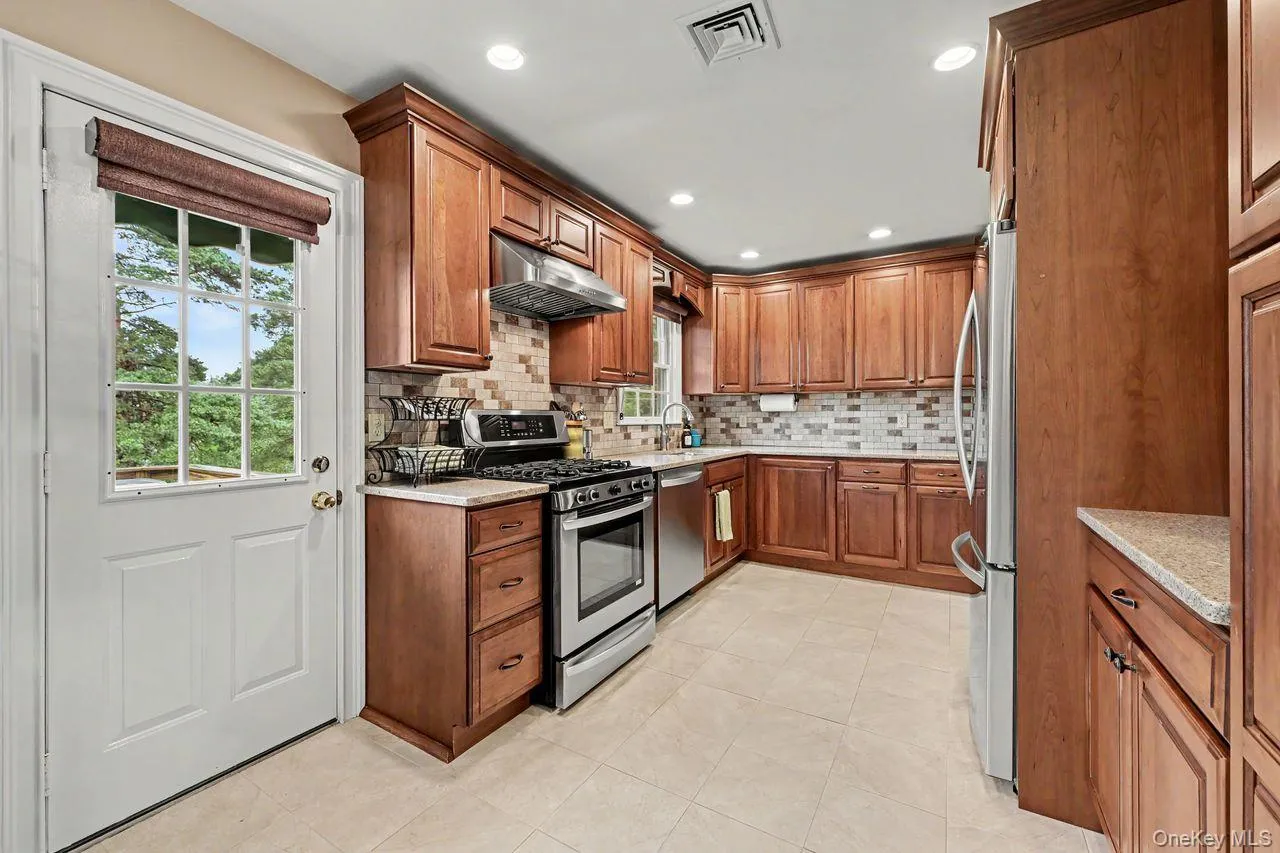 19 Lindy Drive, Carmel, NY, 4 Bedrooms Bedrooms, 9 Rooms Rooms,2 BathroomsBathrooms,Residential,For Rent,Lindy,0,1025130 19 Lindy Drive, Carmel, NY, 4 Bedrooms Bedrooms, 9 Rooms Rooms,2 BathroomsBathrooms,Residential,For Rent,Lindy,0,1025130