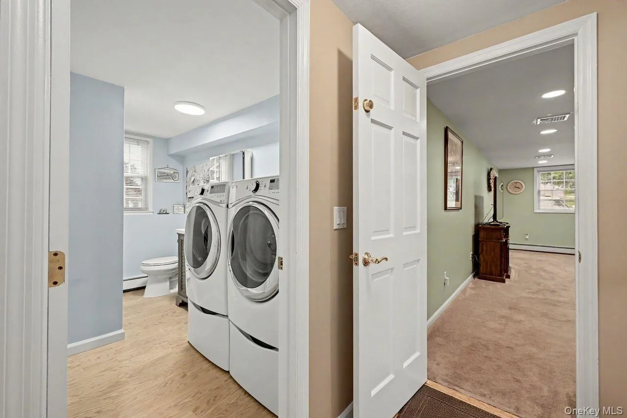 19 Lindy Drive, Carmel, NY, 4 Bedrooms Bedrooms, 9 Rooms Rooms,2 BathroomsBathrooms,Residential,For Rent,Lindy,0,1025130 19 Lindy Drive, Carmel, NY, 4 Bedrooms Bedrooms, 9 Rooms Rooms,2 BathroomsBathrooms,Residential,For Rent,Lindy,0,1025130