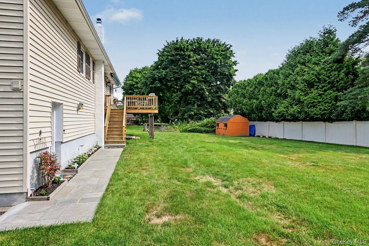 19 Lindy Drive, Carmel, NY, 4 Bedrooms Bedrooms, 9 Rooms Rooms,2 BathroomsBathrooms,Residential,For Rent,Lindy,0,1025130 19 Lindy Drive, Carmel, NY, 4 Bedrooms Bedrooms, 9 Rooms Rooms,2 BathroomsBathrooms,Residential,For Rent,Lindy,0,1025130