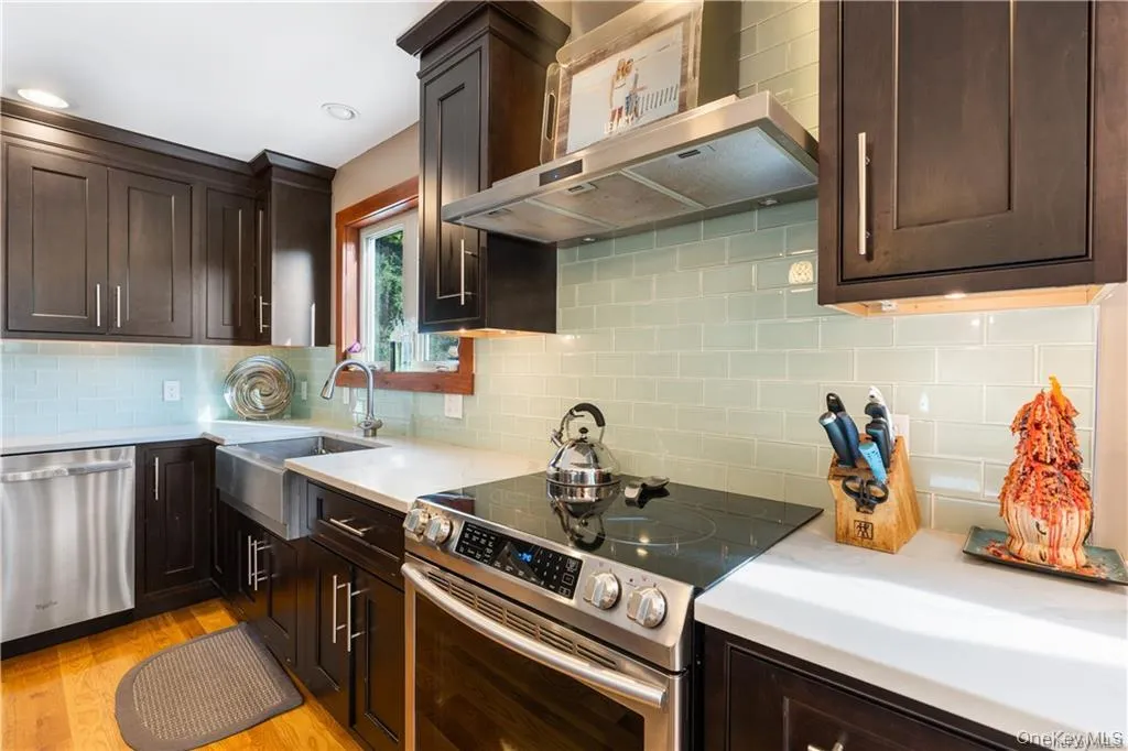 13 Kings Point Lane, Blooming Grove, NY, 4 Bedrooms Bedrooms, 10 Rooms Rooms,2 BathroomsBathrooms,Residential Lease,For Rent,Kings Point,0,1025136 13 Kings Point Lane, Blooming Grove, NY, 4 Bedrooms Bedrooms, 10 Rooms Rooms,2 BathroomsBathrooms,Residential Lease,For Rent,Kings Point,0,1025136