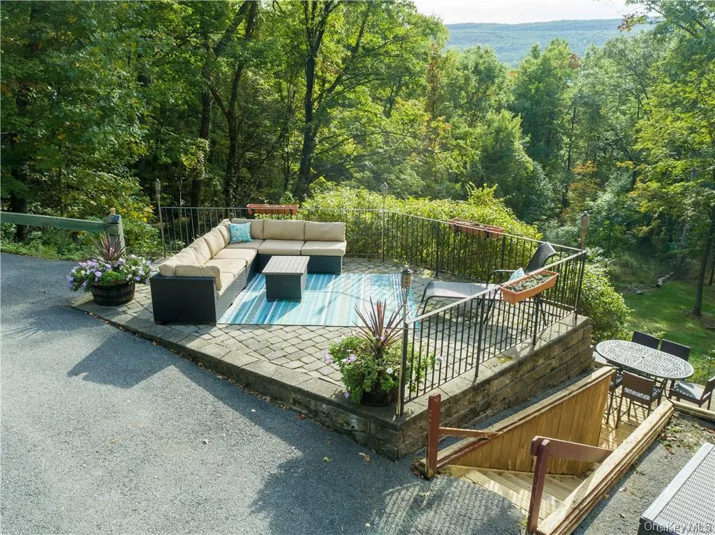 13 Kings Point Lane, Blooming Grove, NY, 4 Bedrooms Bedrooms, 10 Rooms Rooms,2 BathroomsBathrooms,Residential Lease,For Rent,Kings Point,0,1025136 13 Kings Point Lane, Blooming Grove, NY, 4 Bedrooms Bedrooms, 10 Rooms Rooms,2 BathroomsBathrooms,Residential Lease,For Rent,Kings Point,0,1025136