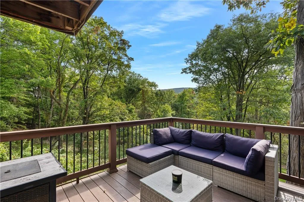 13 Kings Point Lane, Blooming Grove, NY, 4 Bedrooms Bedrooms, 10 Rooms Rooms,2 BathroomsBathrooms,Residential Lease,For Rent,Kings Point,0,1025136 13 Kings Point Lane, Blooming Grove, NY, 4 Bedrooms Bedrooms, 10 Rooms Rooms,2 BathroomsBathrooms,Residential Lease,For Rent,Kings Point,0,1025136