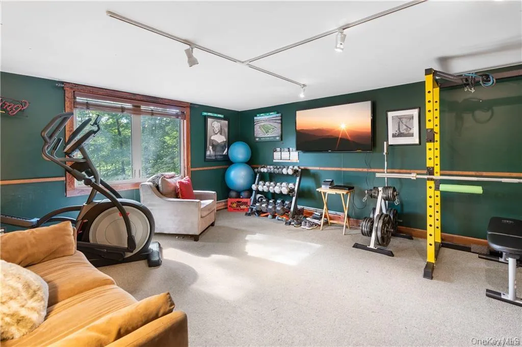 13 Kings Point Lane, Blooming Grove, NY, 4 Bedrooms Bedrooms, 10 Rooms Rooms,2 BathroomsBathrooms,Residential Lease,For Rent,Kings Point,0,1025136 13 Kings Point Lane, Blooming Grove, NY, 4 Bedrooms Bedrooms, 10 Rooms Rooms,2 BathroomsBathrooms,Residential Lease,For Rent,Kings Point,0,1025136