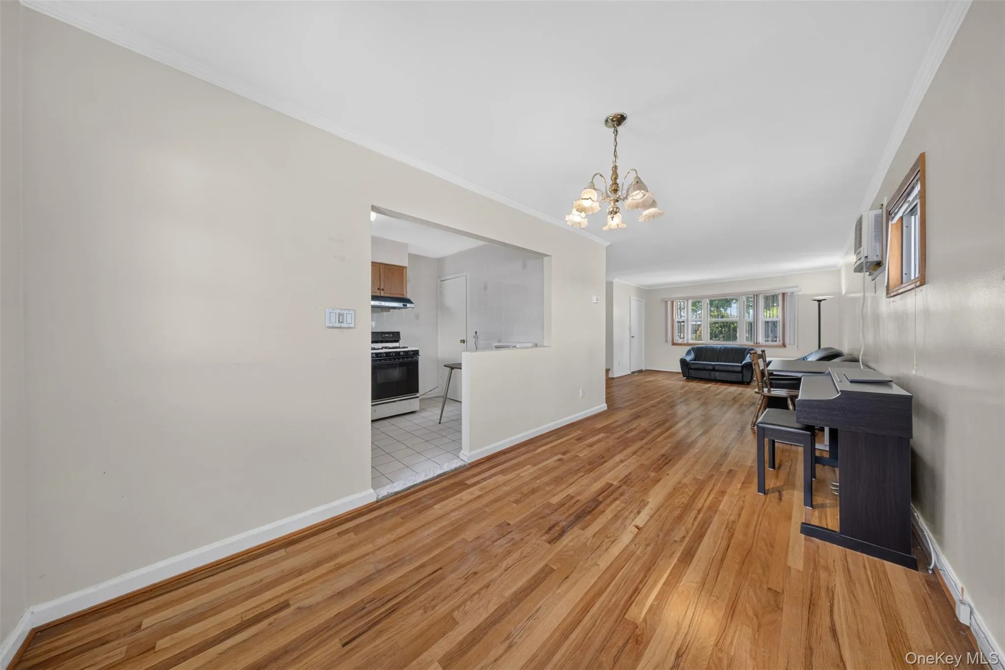 146-18 Kalmia Avenue, New York, NY, 3 Bedrooms Bedrooms, 9 Rooms Rooms,1 BathroomBathrooms,Residential,For Rent,Kalmia,0,1025137 146-18 Kalmia Avenue, New York, NY, 3 Bedrooms Bedrooms, 9 Rooms Rooms,1 BathroomBathrooms,Residential,For Rent,Kalmia,0,1025137