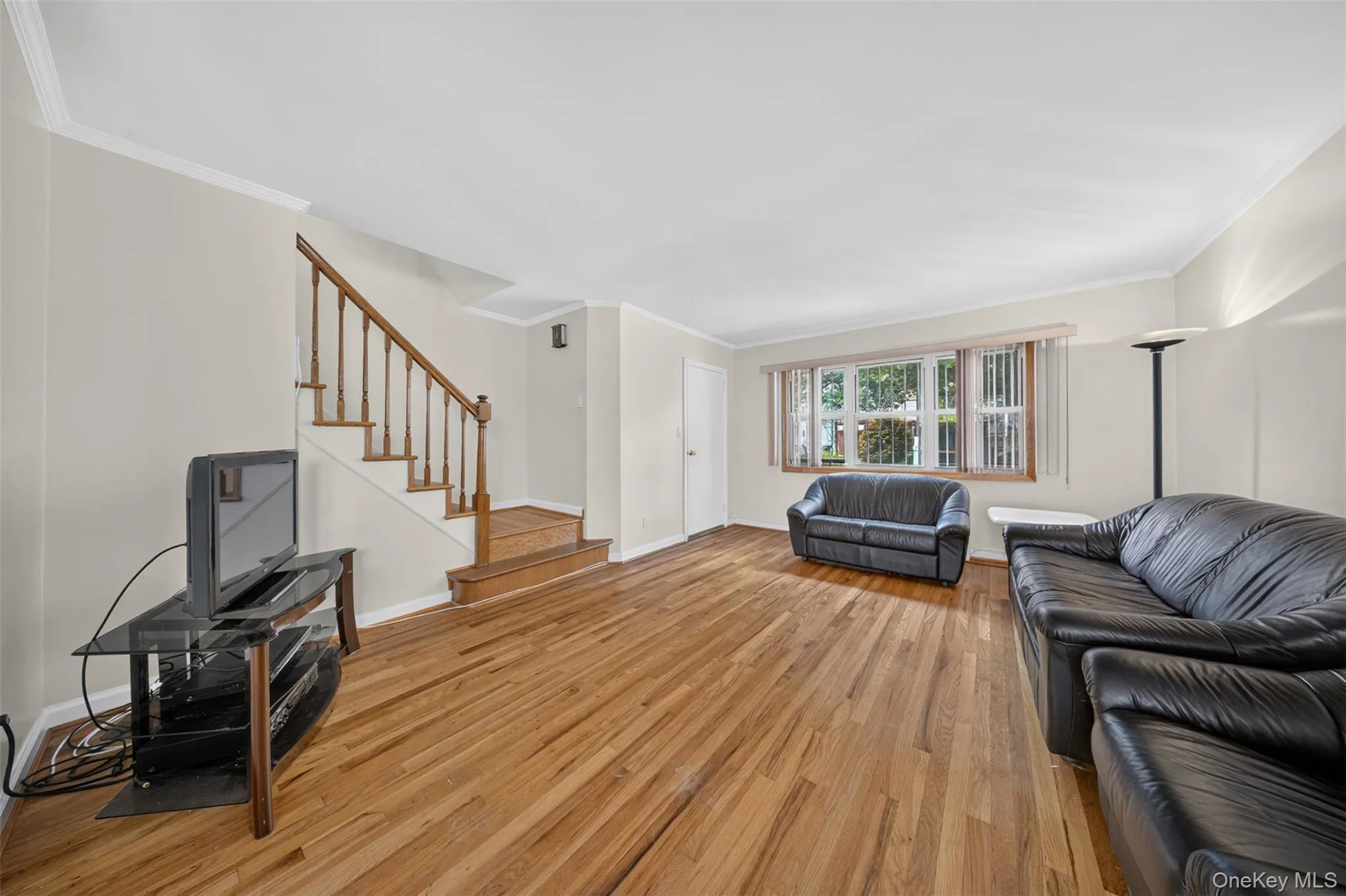 146-18 Kalmia Avenue, New York, NY, 3 Bedrooms Bedrooms, 9 Rooms Rooms,1 BathroomBathrooms,Residential,For Rent,Kalmia,0,1025137 146-18 Kalmia Avenue, New York, NY, 3 Bedrooms Bedrooms, 9 Rooms Rooms,1 BathroomBathrooms,Residential,For Rent,Kalmia,0,1025137