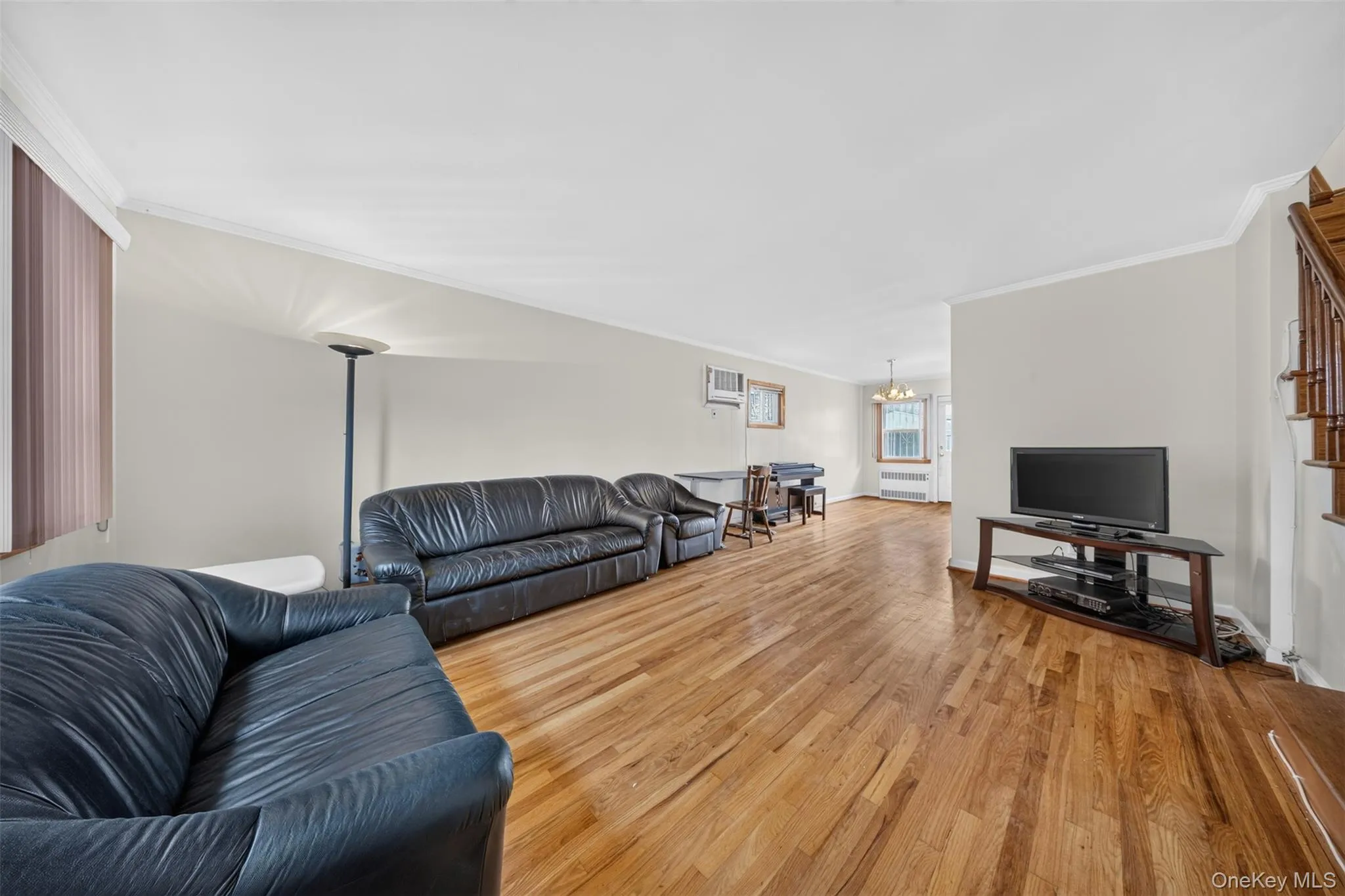 146-18 Kalmia Avenue, New York, NY, 3 Bedrooms Bedrooms, 9 Rooms Rooms,1 BathroomBathrooms,Residential,For Rent,Kalmia,0,1025137 146-18 Kalmia Avenue, New York, NY, 3 Bedrooms Bedrooms, 9 Rooms Rooms,1 BathroomBathrooms,Residential,For Rent,Kalmia,0,1025137
