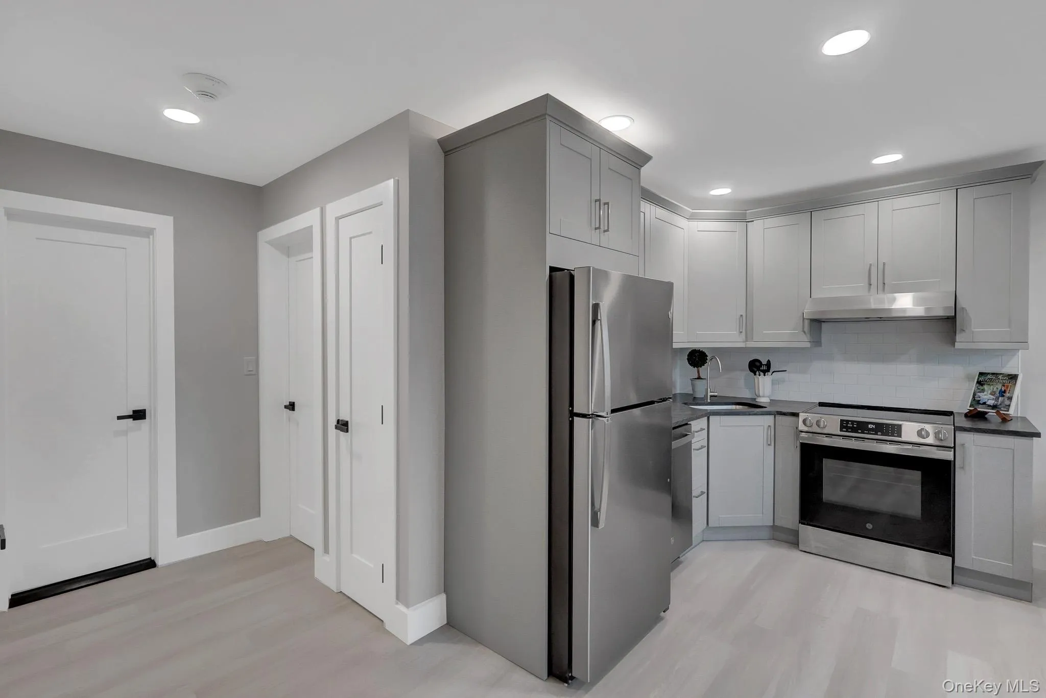 36-50 Lakeville Road, North Hempstead, NY, 2 Bedrooms Bedrooms, 4 Rooms Rooms,1 BathroomBathrooms,Residential Lease,For Rent,Lakeville,0,1025138 36-50 Lakeville Road, North Hempstead, NY, 2 Bedrooms Bedrooms, 4 Rooms Rooms,1 BathroomBathrooms,Residential Lease,For Rent,Lakeville,0,1025138