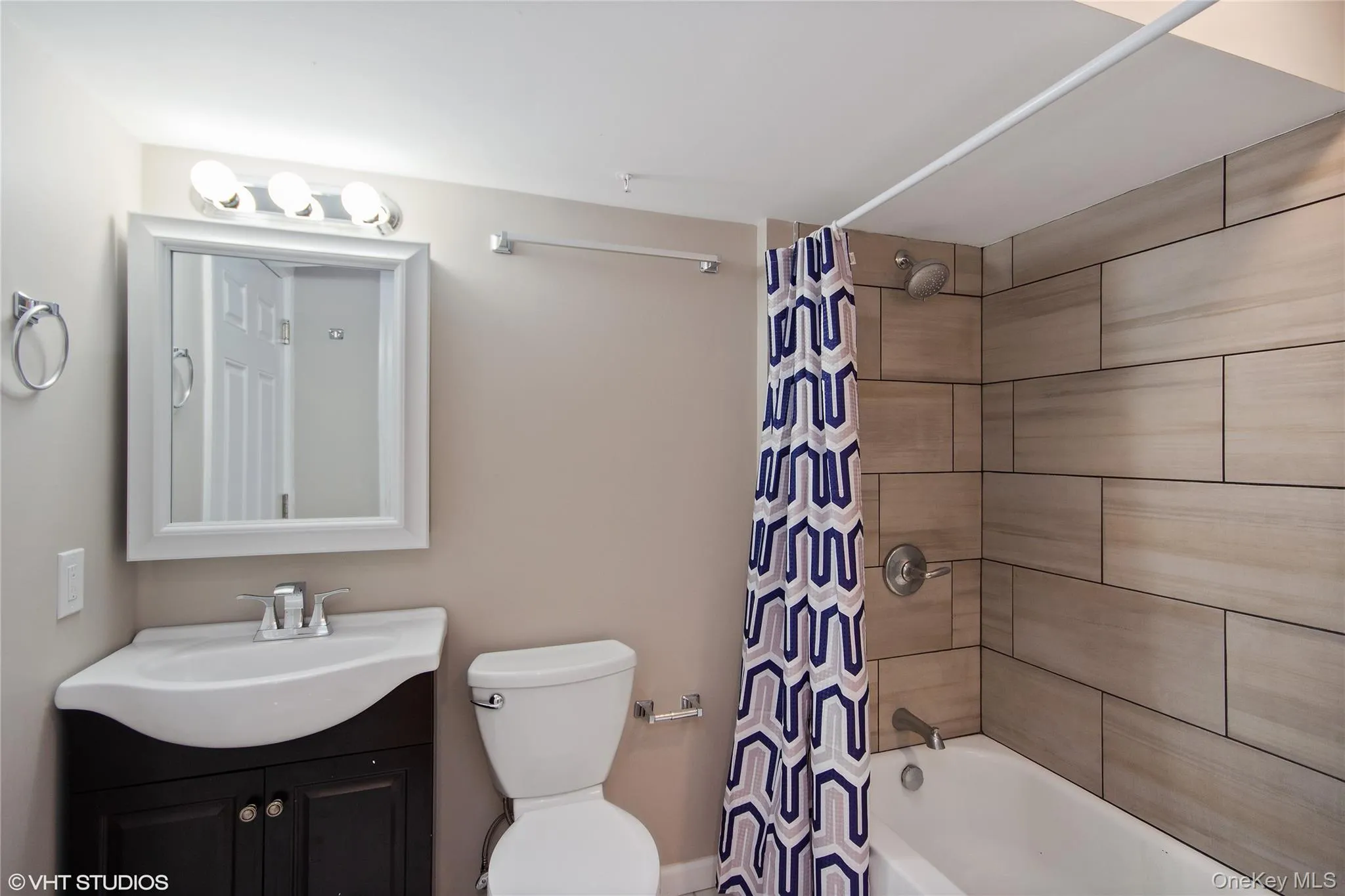 bathroom in accessory apartment bathroom in accessory apartment