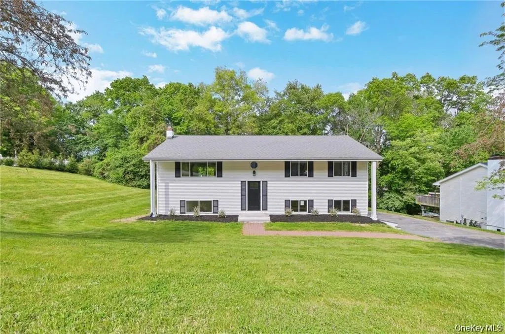 26 Kendell Drive, Wappinger, NY, 4 Bedrooms Bedrooms, 7 Rooms Rooms,2 BathroomsBathrooms,Residential,For Rent,Kendell,0,1025141 26 Kendell Drive, Wappinger, NY, 4 Bedrooms Bedrooms, 7 Rooms Rooms,2 BathroomsBathrooms,Residential,For Rent,Kendell,0,1025141