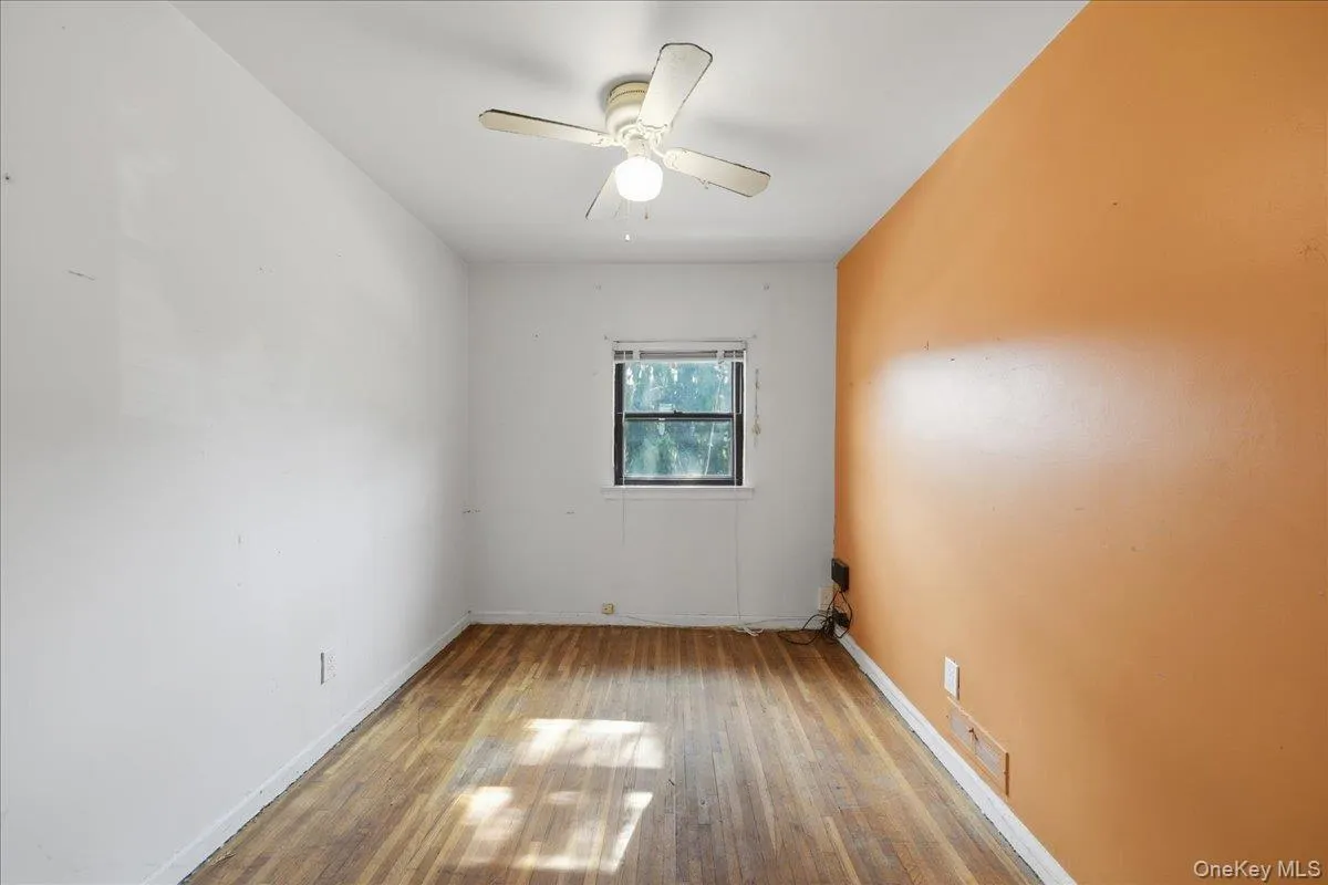 3310 Gunther Avenue, New York, NY, 3 Bedrooms Bedrooms, 6 Rooms Rooms,2 BathroomsBathrooms,Residential,For Rent,Gunther,0,1025142 3310 Gunther Avenue, New York, NY, 3 Bedrooms Bedrooms, 6 Rooms Rooms,2 BathroomsBathrooms,Residential,For Rent,Gunther,0,1025142