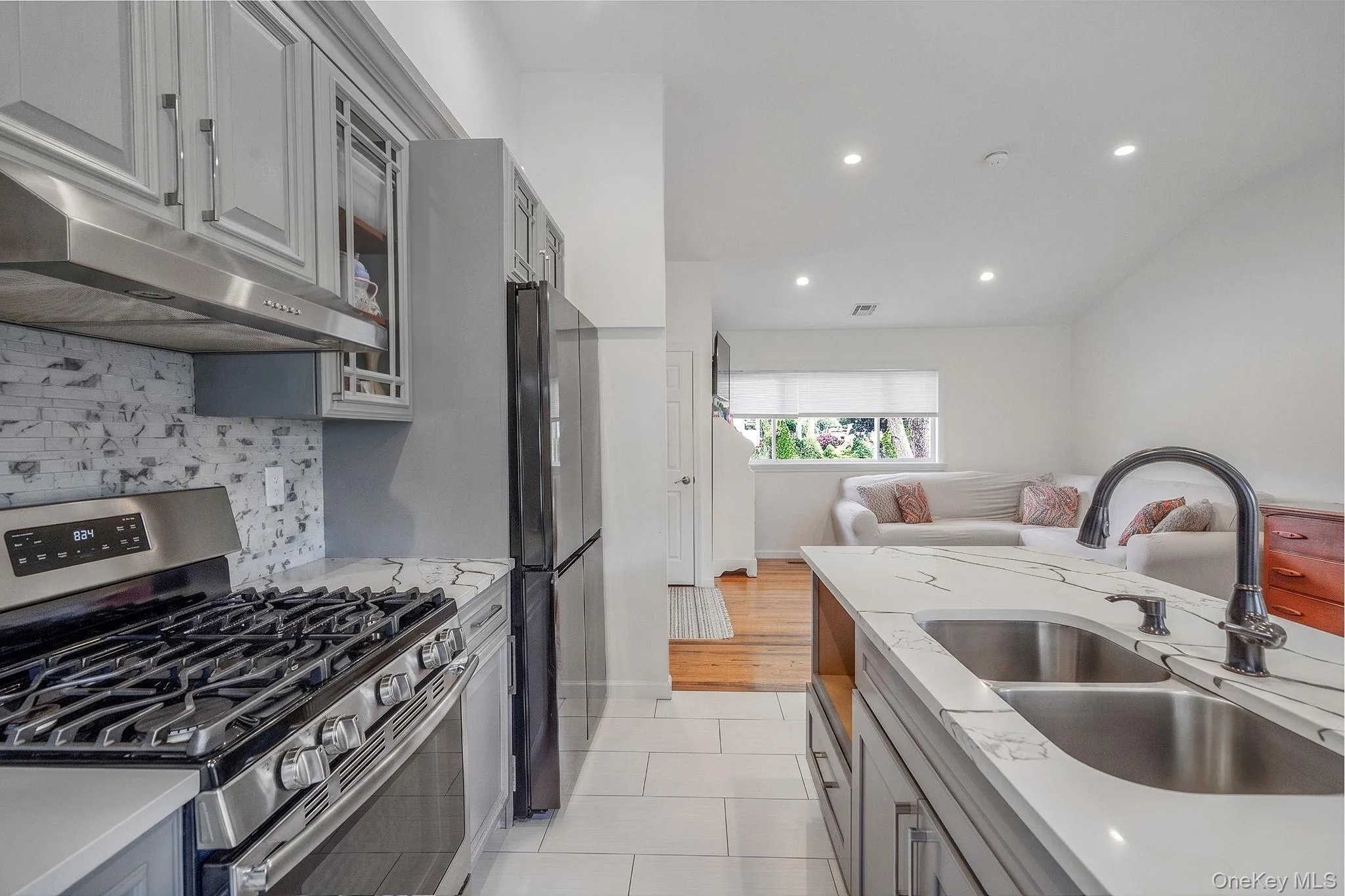 48 Hillside Avenue, Brookhaven, NY, 4 Bedrooms Bedrooms, 7 Rooms Rooms,4 BathroomsBathrooms,Residential,For Rent,Hillside,0,1025143 48 Hillside Avenue, Brookhaven, NY, 4 Bedrooms Bedrooms, 7 Rooms Rooms,4 BathroomsBathrooms,Residential,For Rent,Hillside,0,1025143