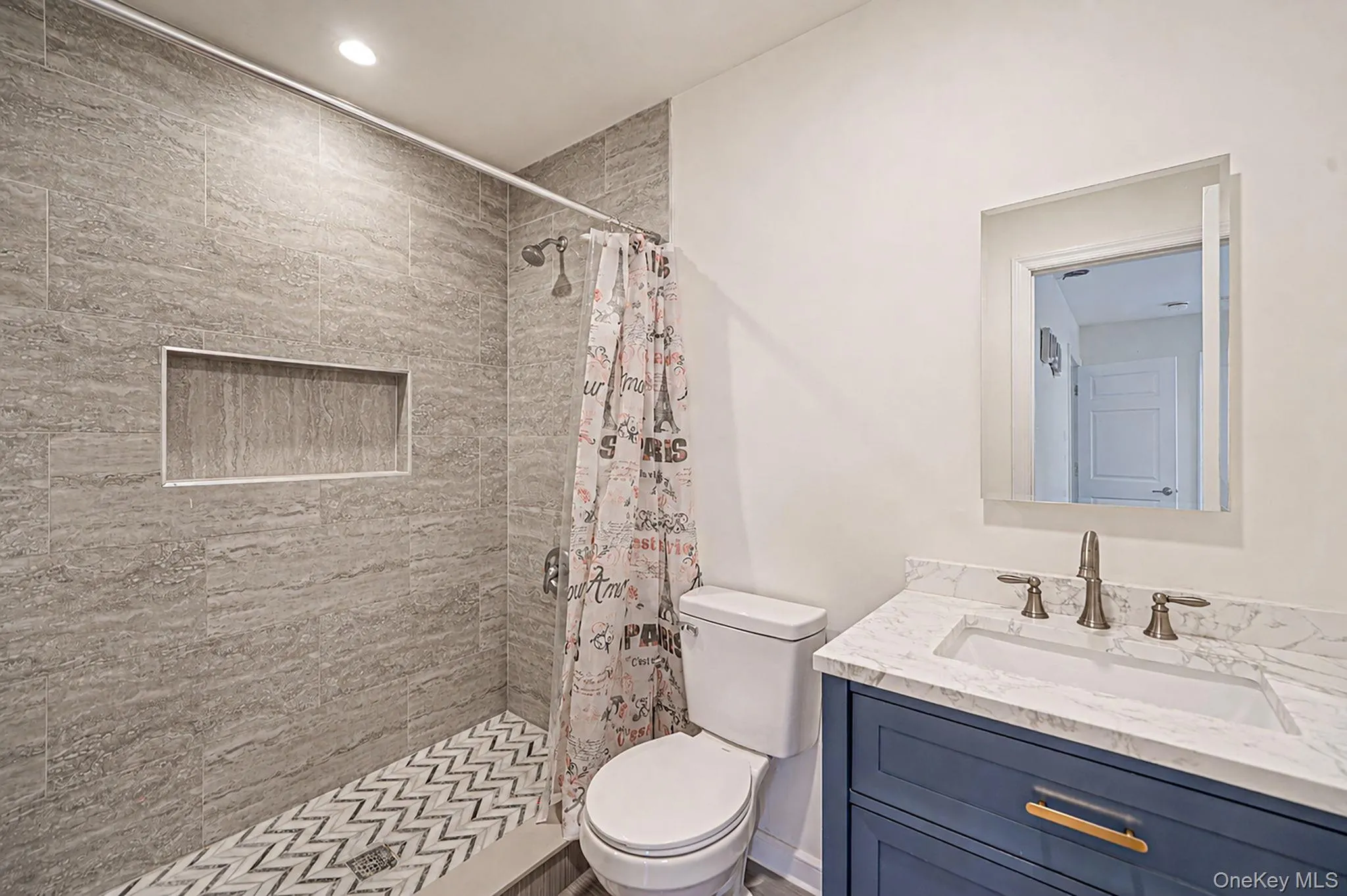 48 Hillside Avenue, Brookhaven, NY, 4 Bedrooms Bedrooms, 7 Rooms Rooms,4 BathroomsBathrooms,Residential,For Rent,Hillside,0,1025143 48 Hillside Avenue, Brookhaven, NY, 4 Bedrooms Bedrooms, 7 Rooms Rooms,4 BathroomsBathrooms,Residential,For Rent,Hillside,0,1025143