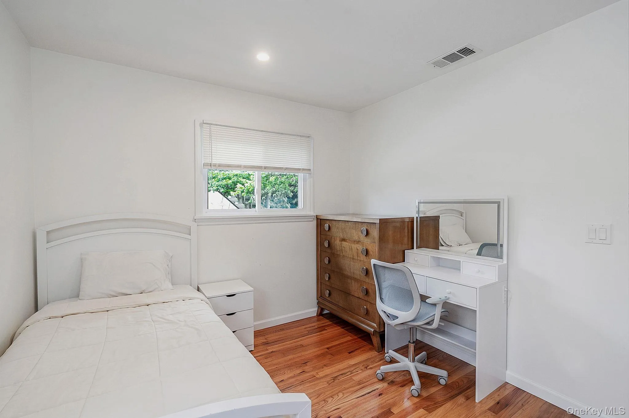 48 Hillside Avenue, Brookhaven, NY, 4 Bedrooms Bedrooms, 7 Rooms Rooms,4 BathroomsBathrooms,Residential,For Rent,Hillside,0,1025143 48 Hillside Avenue, Brookhaven, NY, 4 Bedrooms Bedrooms, 7 Rooms Rooms,4 BathroomsBathrooms,Residential,For Rent,Hillside,0,1025143