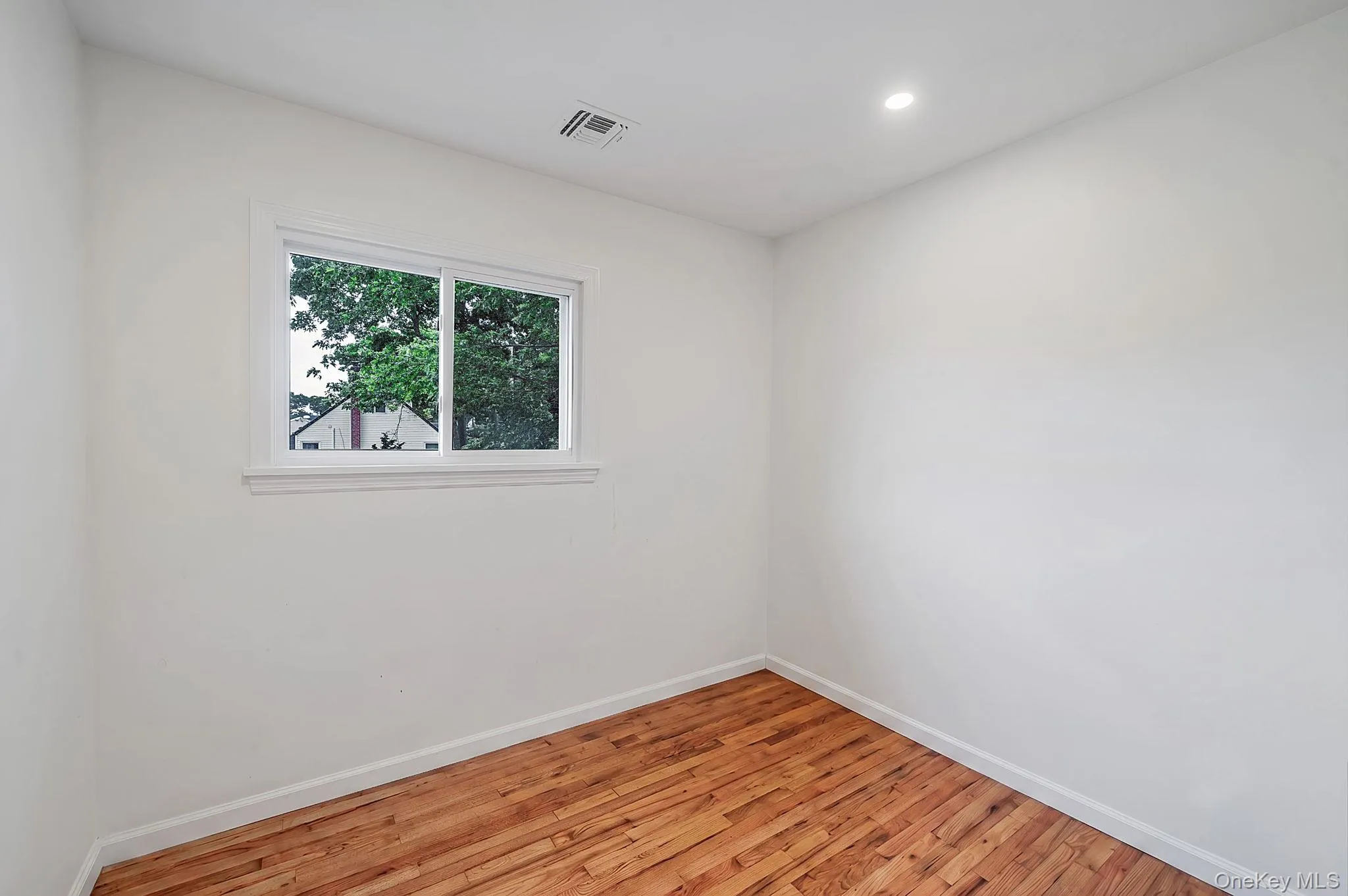 48 Hillside Avenue, Brookhaven, NY, 4 Bedrooms Bedrooms, 7 Rooms Rooms,4 BathroomsBathrooms,Residential,For Rent,Hillside,0,1025143 48 Hillside Avenue, Brookhaven, NY, 4 Bedrooms Bedrooms, 7 Rooms Rooms,4 BathroomsBathrooms,Residential,For Rent,Hillside,0,1025143