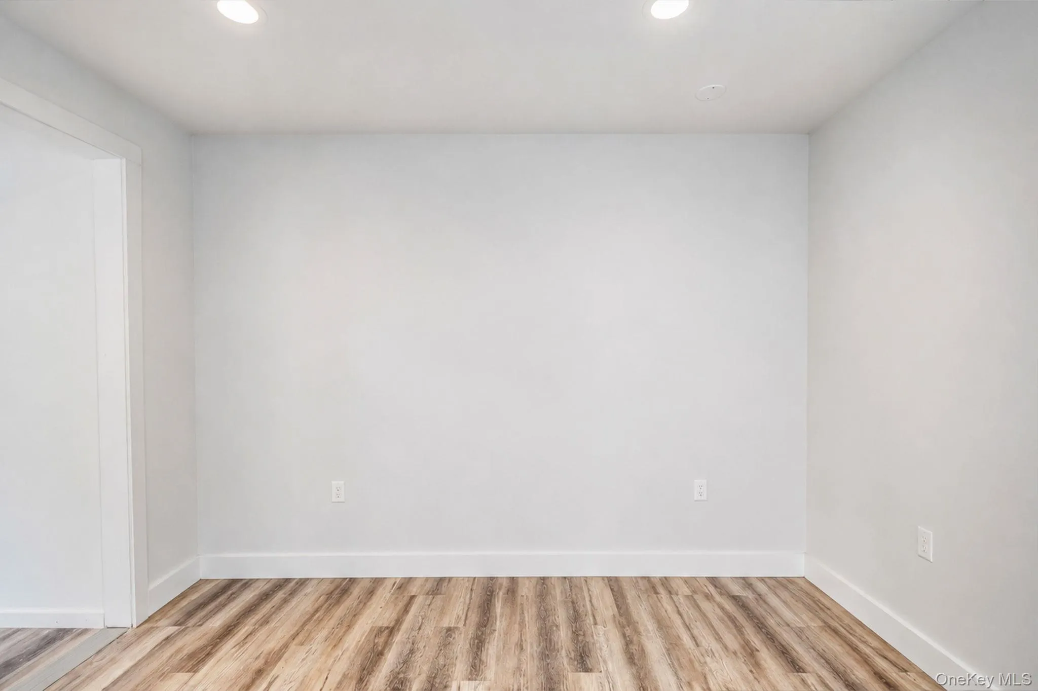 48 Hillside Avenue, Brookhaven, NY, 4 Bedrooms Bedrooms, 7 Rooms Rooms,4 BathroomsBathrooms,Residential,For Rent,Hillside,0,1025143 48 Hillside Avenue, Brookhaven, NY, 4 Bedrooms Bedrooms, 7 Rooms Rooms,4 BathroomsBathrooms,Residential,For Rent,Hillside,0,1025143