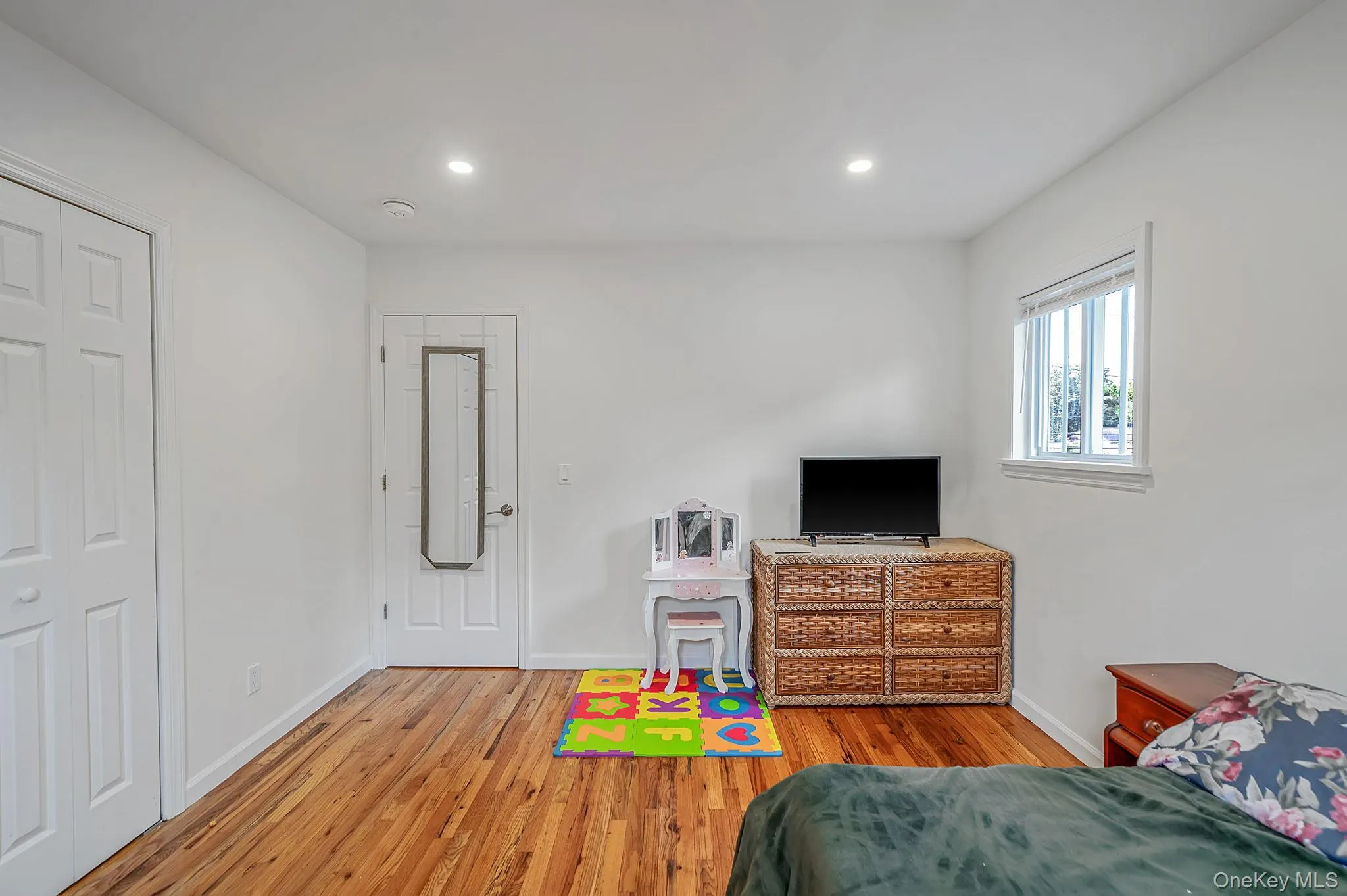 48 Hillside Avenue, Brookhaven, NY, 4 Bedrooms Bedrooms, 7 Rooms Rooms,4 BathroomsBathrooms,Residential,For Rent,Hillside,0,1025143 48 Hillside Avenue, Brookhaven, NY, 4 Bedrooms Bedrooms, 7 Rooms Rooms,4 BathroomsBathrooms,Residential,For Rent,Hillside,0,1025143
