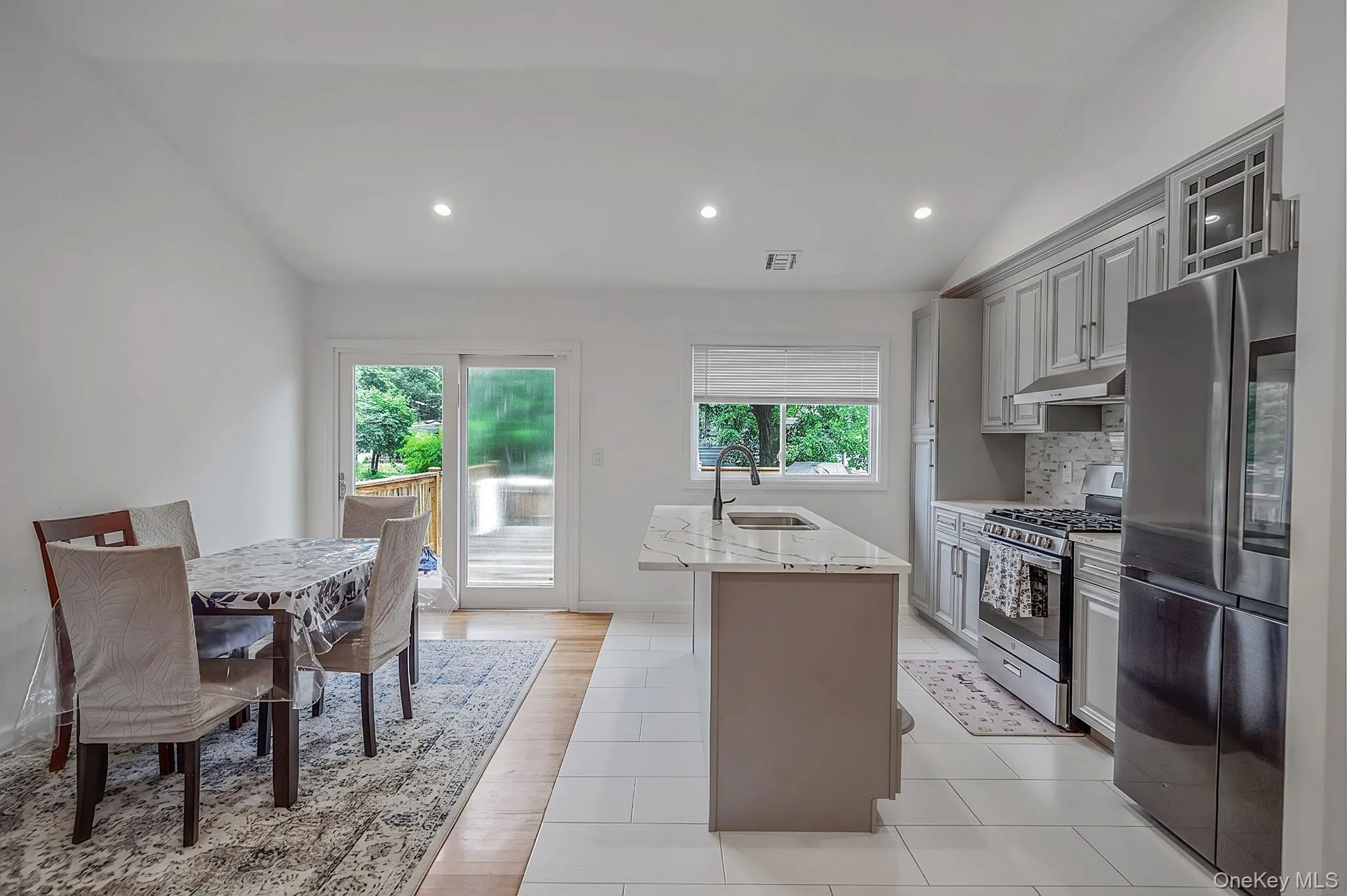 48 Hillside Avenue, Brookhaven, NY, 4 Bedrooms Bedrooms, 7 Rooms Rooms,4 BathroomsBathrooms,Residential,For Rent,Hillside,0,1025143 48 Hillside Avenue, Brookhaven, NY, 4 Bedrooms Bedrooms, 7 Rooms Rooms,4 BathroomsBathrooms,Residential,For Rent,Hillside,0,1025143