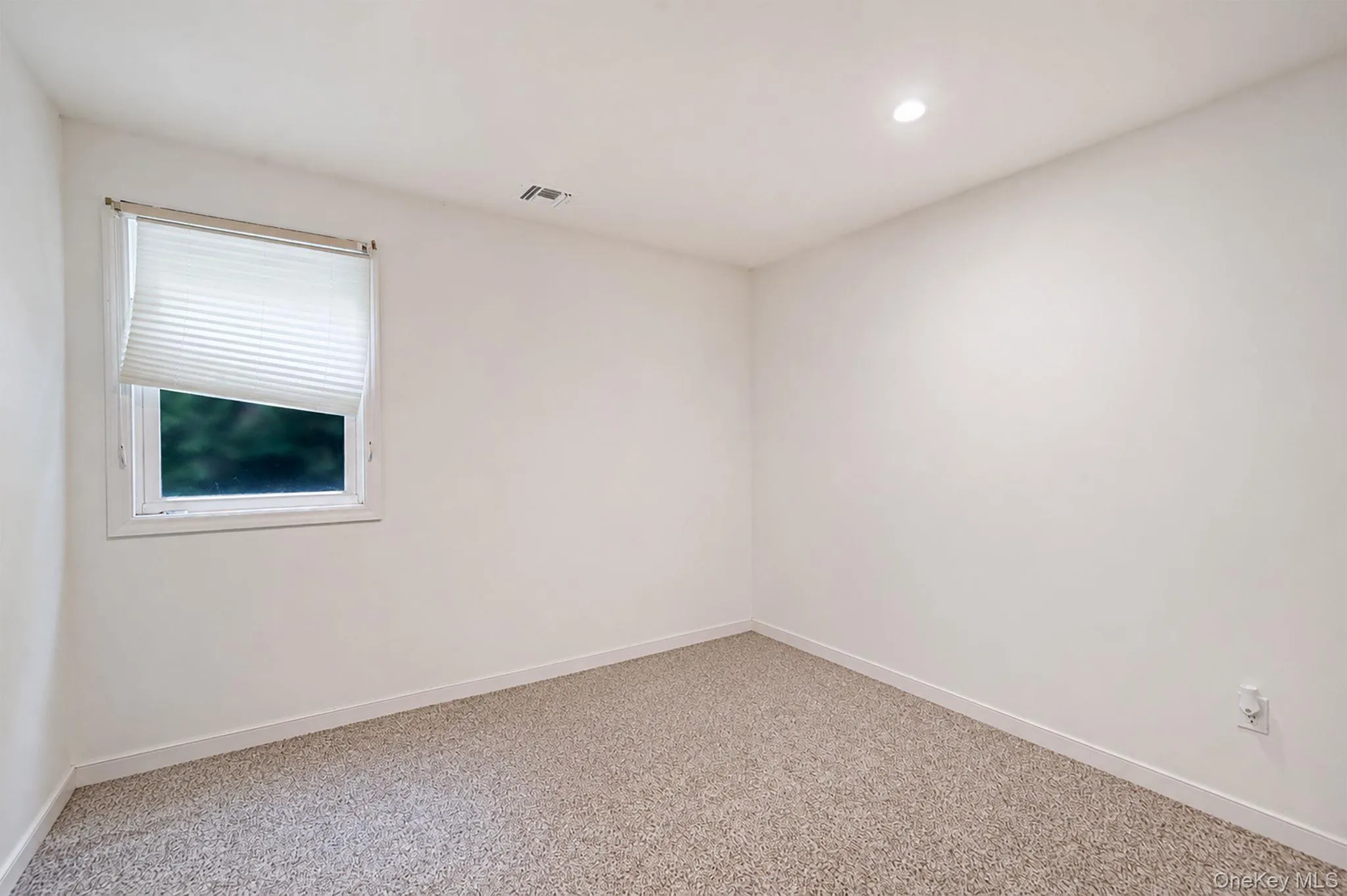 48 Hillside Avenue, Brookhaven, NY, 4 Bedrooms Bedrooms, 7 Rooms Rooms,4 BathroomsBathrooms,Residential,For Rent,Hillside,0,1025143 48 Hillside Avenue, Brookhaven, NY, 4 Bedrooms Bedrooms, 7 Rooms Rooms,4 BathroomsBathrooms,Residential,For Rent,Hillside,0,1025143