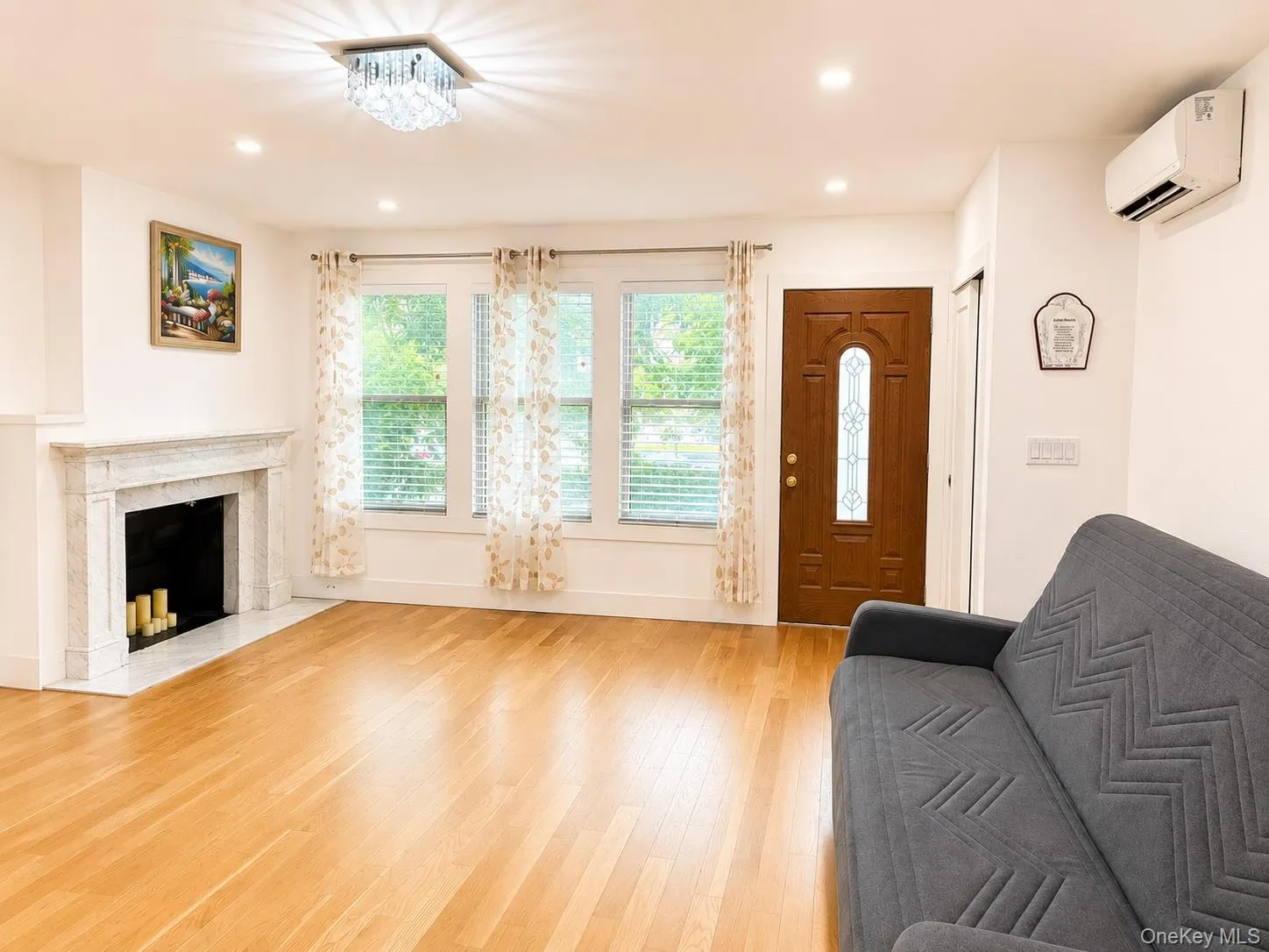 6766 Exeter Street, New York, NY, 3 Bedrooms Bedrooms, 8 Rooms Rooms,2 BathroomsBathrooms,Residential,For Rent,Exeter,0,1025144 6766 Exeter Street, New York, NY, 3 Bedrooms Bedrooms, 8 Rooms Rooms,2 BathroomsBathrooms,Residential,For Rent,Exeter,0,1025144