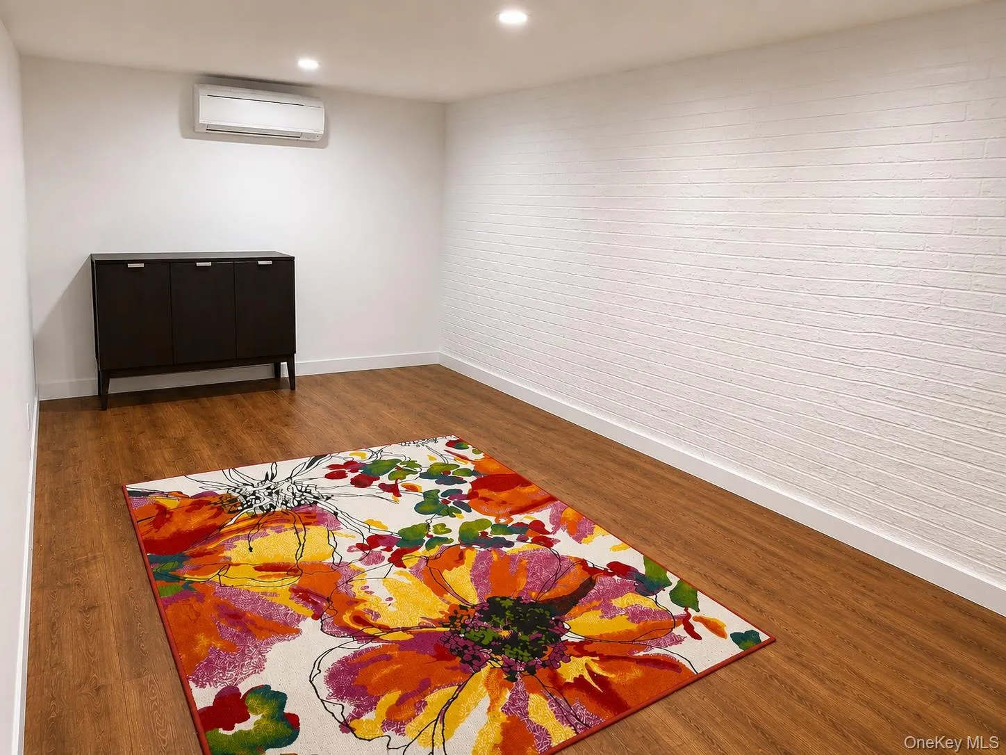 6766 Exeter Street, New York, NY, 3 Bedrooms Bedrooms, 8 Rooms Rooms,2 BathroomsBathrooms,Residential,For Rent,Exeter,0,1025144 6766 Exeter Street, New York, NY, 3 Bedrooms Bedrooms, 8 Rooms Rooms,2 BathroomsBathrooms,Residential,For Rent,Exeter,0,1025144