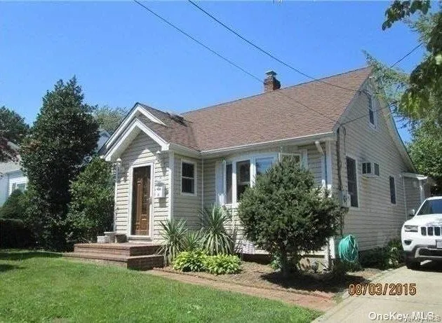 6 Dawes Avenue, Oyster Bay, NY, 4 Bedrooms Bedrooms, 8 Rooms Rooms,2 BathroomsBathrooms,Residential Lease,For Rent,Dawes,0,1025145 6 Dawes Avenue, Oyster Bay, NY, 4 Bedrooms Bedrooms, 8 Rooms Rooms,2 BathroomsBathrooms,Residential Lease,For Rent,Dawes,0,1025145