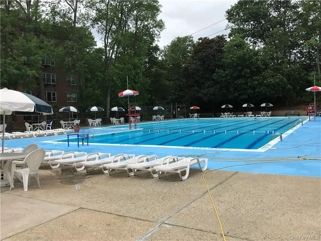 4 Sadore Lane, Yonkers, NY, 1 Bedroom Bedrooms, 3 Rooms Rooms,1 BathroomBathrooms,Residential Lease,For Rent,Sadore,0,1025149 4 Sadore Lane, Yonkers, NY, 1 Bedroom Bedrooms, 3 Rooms Rooms,1 BathroomBathrooms,Residential Lease,For Rent,Sadore,0,1025149