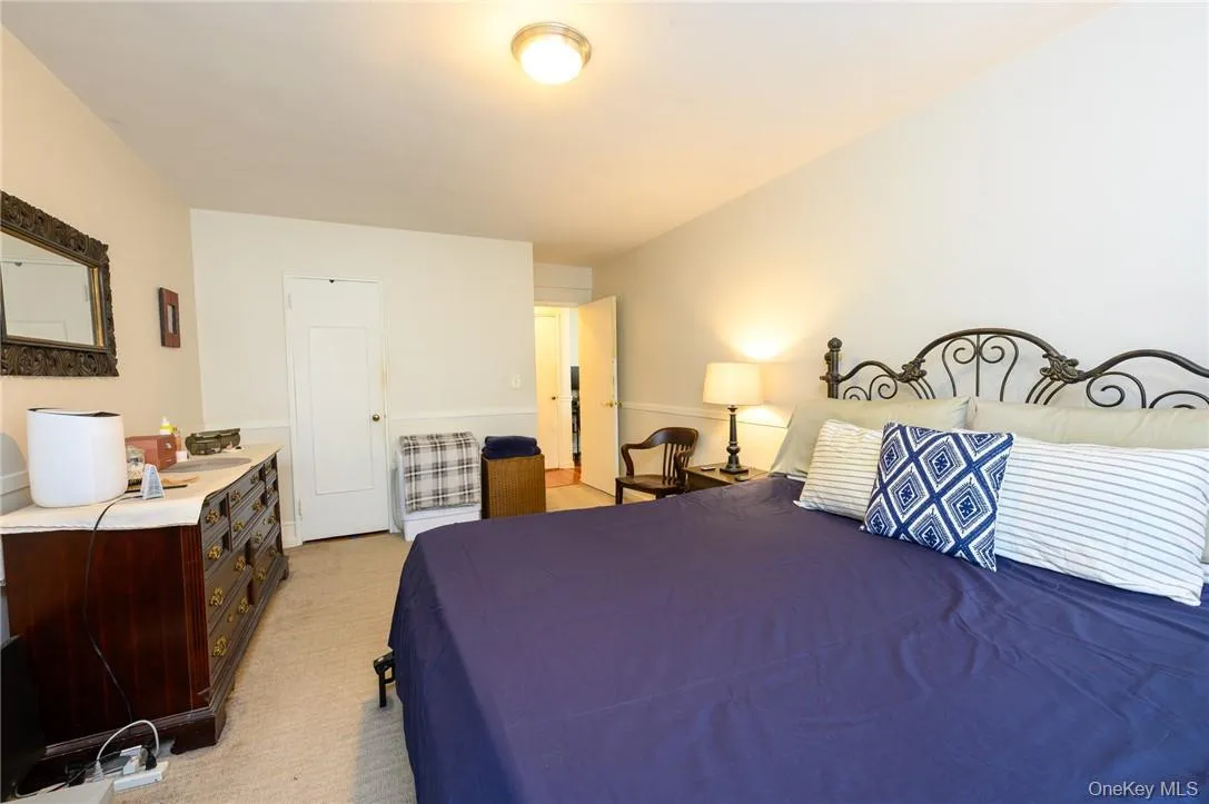 4 Sadore Lane, Yonkers, NY, 1 Bedroom Bedrooms, 3 Rooms Rooms,1 BathroomBathrooms,Residential Lease,For Rent,Sadore,0,1025149 4 Sadore Lane, Yonkers, NY, 1 Bedroom Bedrooms, 3 Rooms Rooms,1 BathroomBathrooms,Residential Lease,For Rent,Sadore,0,1025149