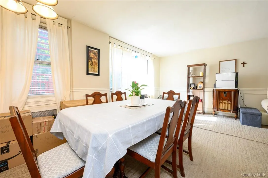 4 Sadore Lane, Yonkers, NY, 1 Bedroom Bedrooms, 3 Rooms Rooms,1 BathroomBathrooms,Residential Lease,For Rent,Sadore,0,1025149 4 Sadore Lane, Yonkers, NY, 1 Bedroom Bedrooms, 3 Rooms Rooms,1 BathroomBathrooms,Residential Lease,For Rent,Sadore,0,1025149