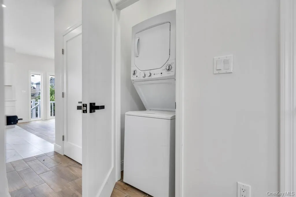 10 8th Avenue, Hempstead, NY, 4 Bedrooms Bedrooms, 8 Rooms Rooms,2 BathroomsBathrooms,Residential,For Rent,8th,0,1025152 10 8th Avenue, Hempstead, NY, 4 Bedrooms Bedrooms, 8 Rooms Rooms,2 BathroomsBathrooms,Residential,For Rent,8th,0,1025152