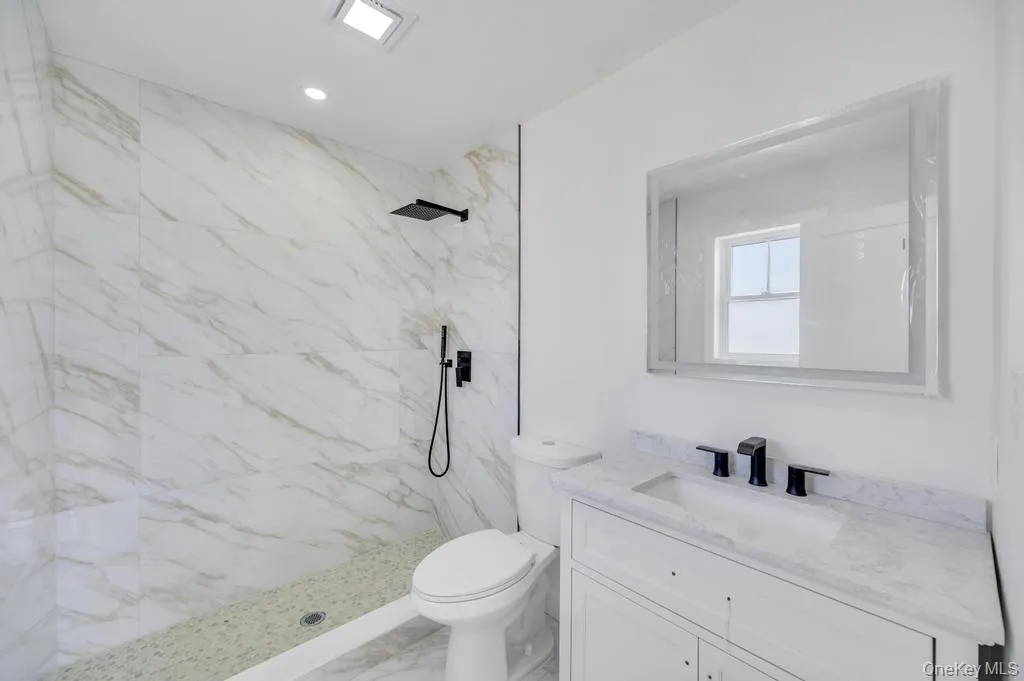 10 8th Avenue, Hempstead, NY, 4 Bedrooms Bedrooms, 8 Rooms Rooms,2 BathroomsBathrooms,Residential,For Rent,8th,0,1025152 10 8th Avenue, Hempstead, NY, 4 Bedrooms Bedrooms, 8 Rooms Rooms,2 BathroomsBathrooms,Residential,For Rent,8th,0,1025152