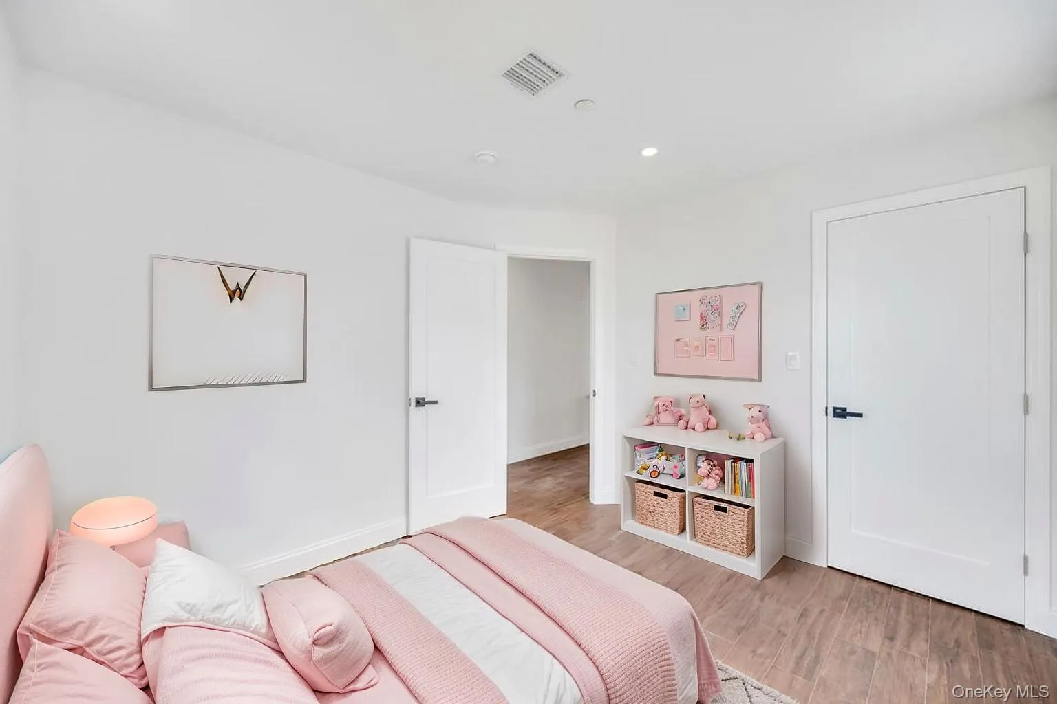 10 8th Avenue, Hempstead, NY, 4 Bedrooms Bedrooms, 8 Rooms Rooms,2 BathroomsBathrooms,Residential,For Rent,8th,0,1025152 10 8th Avenue, Hempstead, NY, 4 Bedrooms Bedrooms, 8 Rooms Rooms,2 BathroomsBathrooms,Residential,For Rent,8th,0,1025152