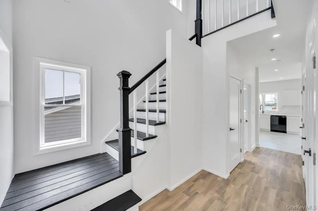 10 8th Avenue, Hempstead, NY, 4 Bedrooms Bedrooms, 8 Rooms Rooms,2 BathroomsBathrooms,Residential,For Rent,8th,0,1025152 10 8th Avenue, Hempstead, NY, 4 Bedrooms Bedrooms, 8 Rooms Rooms,2 BathroomsBathrooms,Residential,For Rent,8th,0,1025152