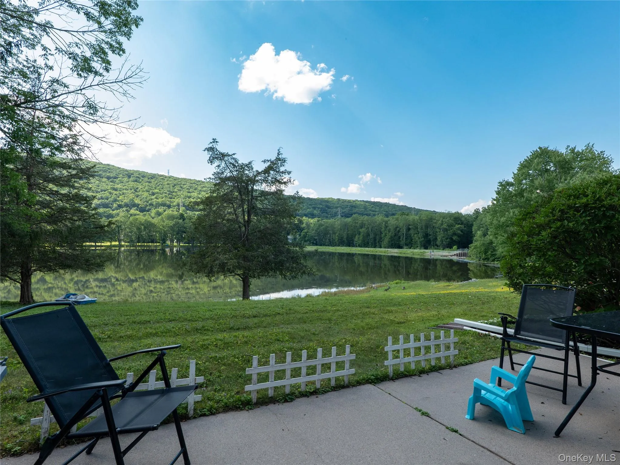 Imagine having coffee everyday with this as your view !!! Imagine having coffee everyday with this as your view !!!