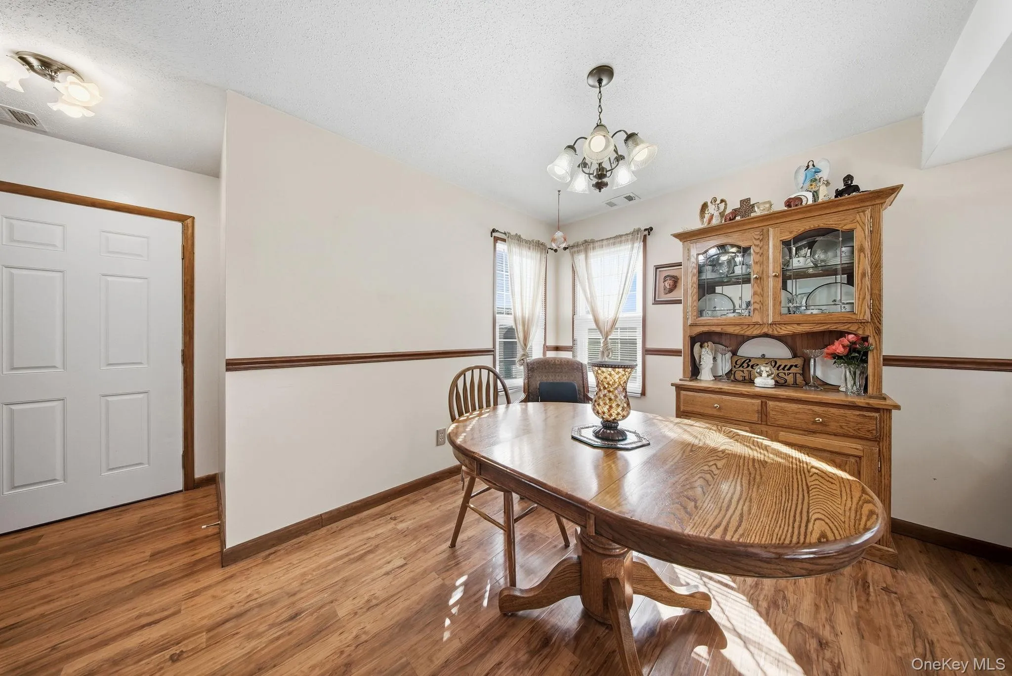 2604 Whispering Hills, Chester Town, NY, 3 Bedrooms Bedrooms, 6 Rooms Rooms,2 BathroomsBathrooms,Residential,For Rent,Whispering,0,1025165 2604 Whispering Hills, Chester Town, NY, 3 Bedrooms Bedrooms, 6 Rooms Rooms,2 BathroomsBathrooms,Residential,For Rent,Whispering,0,1025165