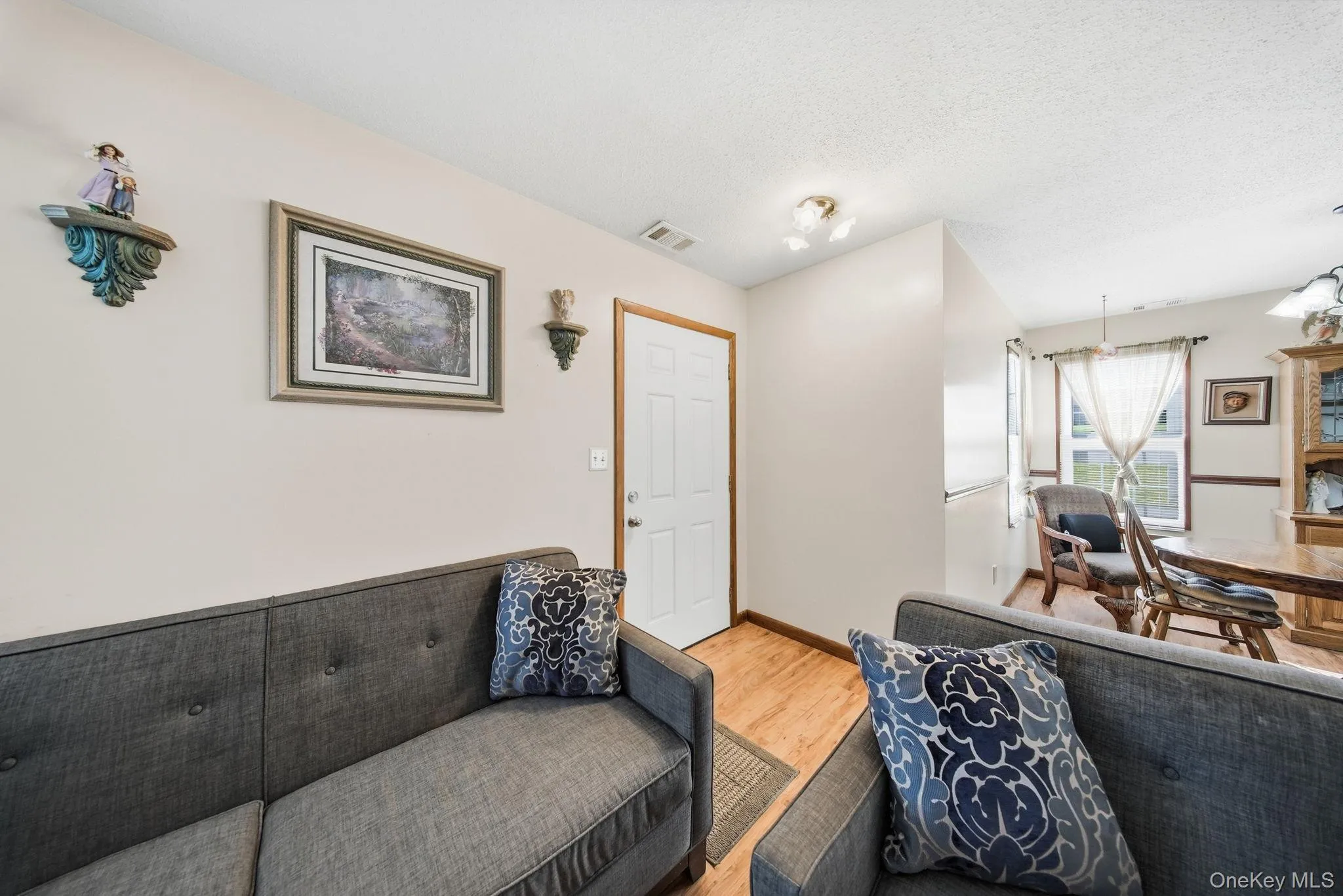 2604 Whispering Hills, Chester Town, NY, 3 Bedrooms Bedrooms, 6 Rooms Rooms,2 BathroomsBathrooms,Residential,For Rent,Whispering,0,1025165 2604 Whispering Hills, Chester Town, NY, 3 Bedrooms Bedrooms, 6 Rooms Rooms,2 BathroomsBathrooms,Residential,For Rent,Whispering,0,1025165