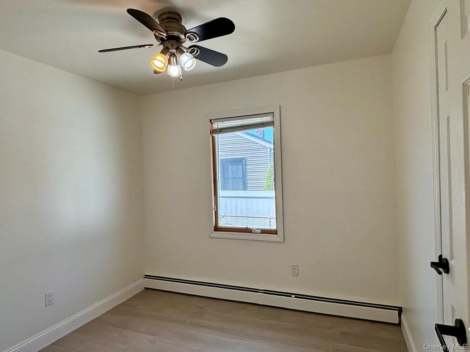 1073 Callahan Street, Islip, NY, 3 Bedrooms Bedrooms, 3 Rooms Rooms,1 BathroomBathrooms,Residential Lease,For Rent,Callahan,0,1025166 1073 Callahan Street, Islip, NY, 3 Bedrooms Bedrooms, 3 Rooms Rooms,1 BathroomBathrooms,Residential Lease,For Rent,Callahan,0,1025166