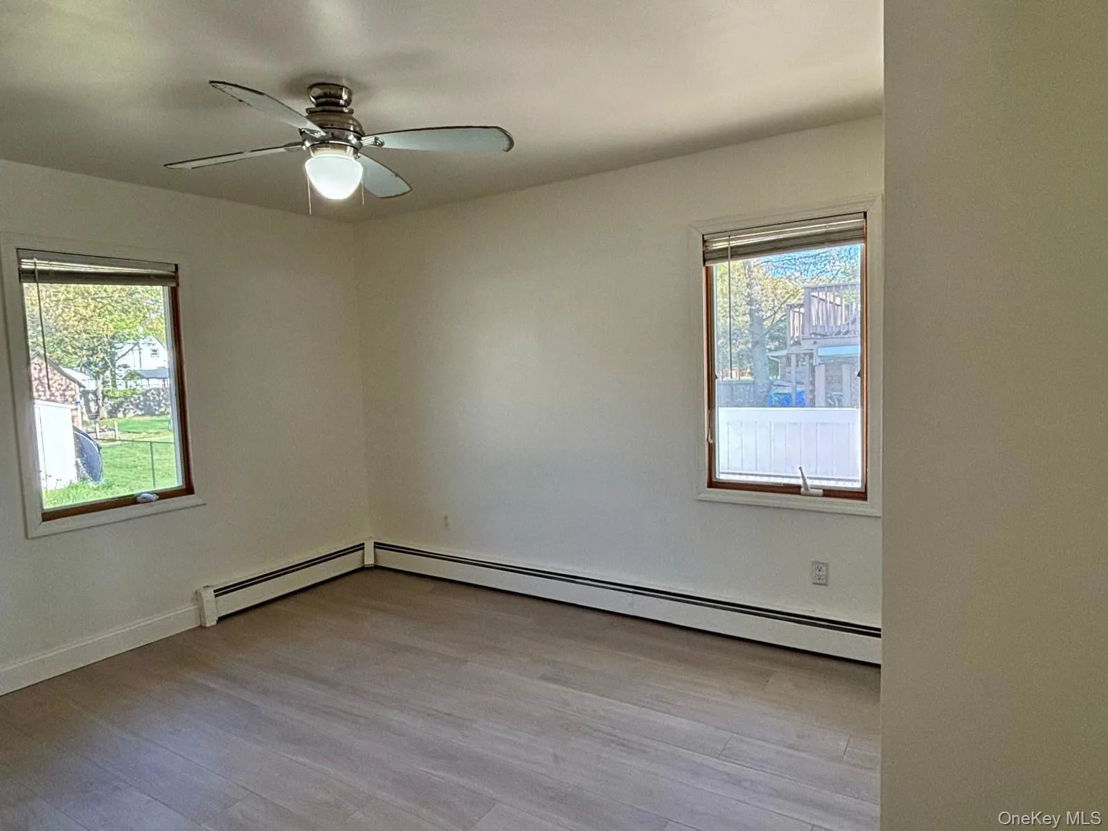 1073 Callahan Street, Islip, NY, 3 Bedrooms Bedrooms, 3 Rooms Rooms,1 BathroomBathrooms,Residential Lease,For Rent,Callahan,0,1025166 1073 Callahan Street, Islip, NY, 3 Bedrooms Bedrooms, 3 Rooms Rooms,1 BathroomBathrooms,Residential Lease,For Rent,Callahan,0,1025166