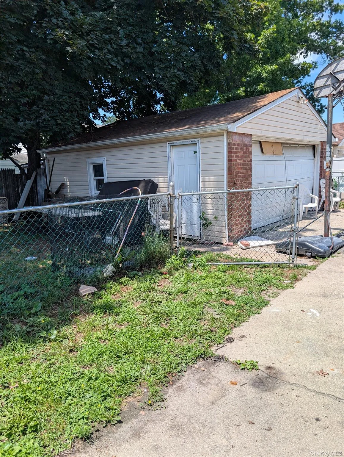 359 Magnolia Avenue, North Hempstead, NY, 4 Bedrooms Bedrooms, 7 Rooms Rooms,3 BathroomsBathrooms,Residential,For Rent,Magnolia,0,1025168 359 Magnolia Avenue, North Hempstead, NY, 4 Bedrooms Bedrooms, 7 Rooms Rooms,3 BathroomsBathrooms,Residential,For Rent,Magnolia,0,1025168