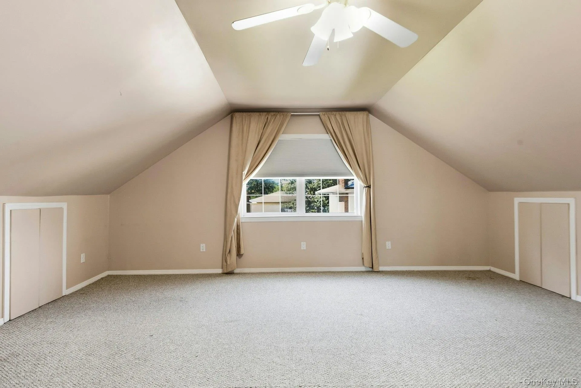 35 Dennis Lane, Oyster Bay, NY, 5 Bedrooms Bedrooms, 10 Rooms Rooms,3 BathroomsBathrooms,Residential,For Rent,Dennis,0,1025180 35 Dennis Lane, Oyster Bay, NY, 5 Bedrooms Bedrooms, 10 Rooms Rooms,3 BathroomsBathrooms,Residential,For Rent,Dennis,0,1025180