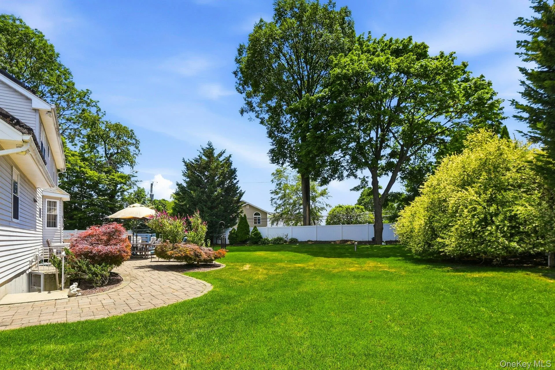 35 Dennis Lane, Oyster Bay, NY, 5 Bedrooms Bedrooms, 10 Rooms Rooms,3 BathroomsBathrooms,Residential,For Rent,Dennis,0,1025180 35 Dennis Lane, Oyster Bay, NY, 5 Bedrooms Bedrooms, 10 Rooms Rooms,3 BathroomsBathrooms,Residential,For Rent,Dennis,0,1025180