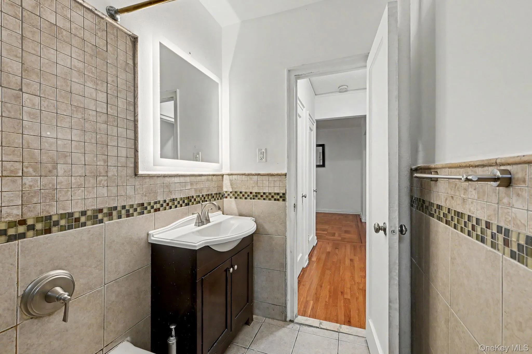 210 Martine Avenue, White Plains, NY, 1 Bedroom Bedrooms, 5 Rooms Rooms,1 BathroomBathrooms,Residential,For Rent,Martine,0,1025182 210 Martine Avenue, White Plains, NY, 1 Bedroom Bedrooms, 5 Rooms Rooms,1 BathroomBathrooms,Residential,For Rent,Martine,0,1025182