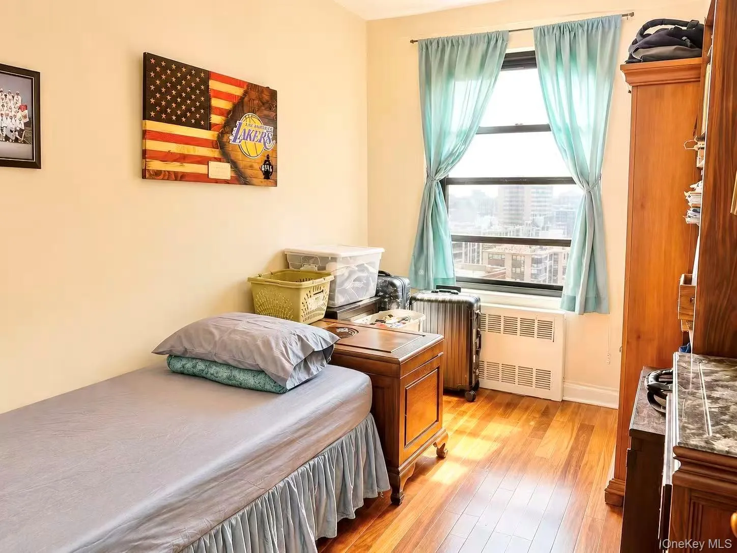 9940 63 Road, New York, NY, 2 Bedrooms Bedrooms, 4 Rooms Rooms,1 BathroomBathrooms,Residential,For Rent,63,0,1025185 9940 63 Road, New York, NY, 2 Bedrooms Bedrooms, 4 Rooms Rooms,1 BathroomBathrooms,Residential,For Rent,63,0,1025185