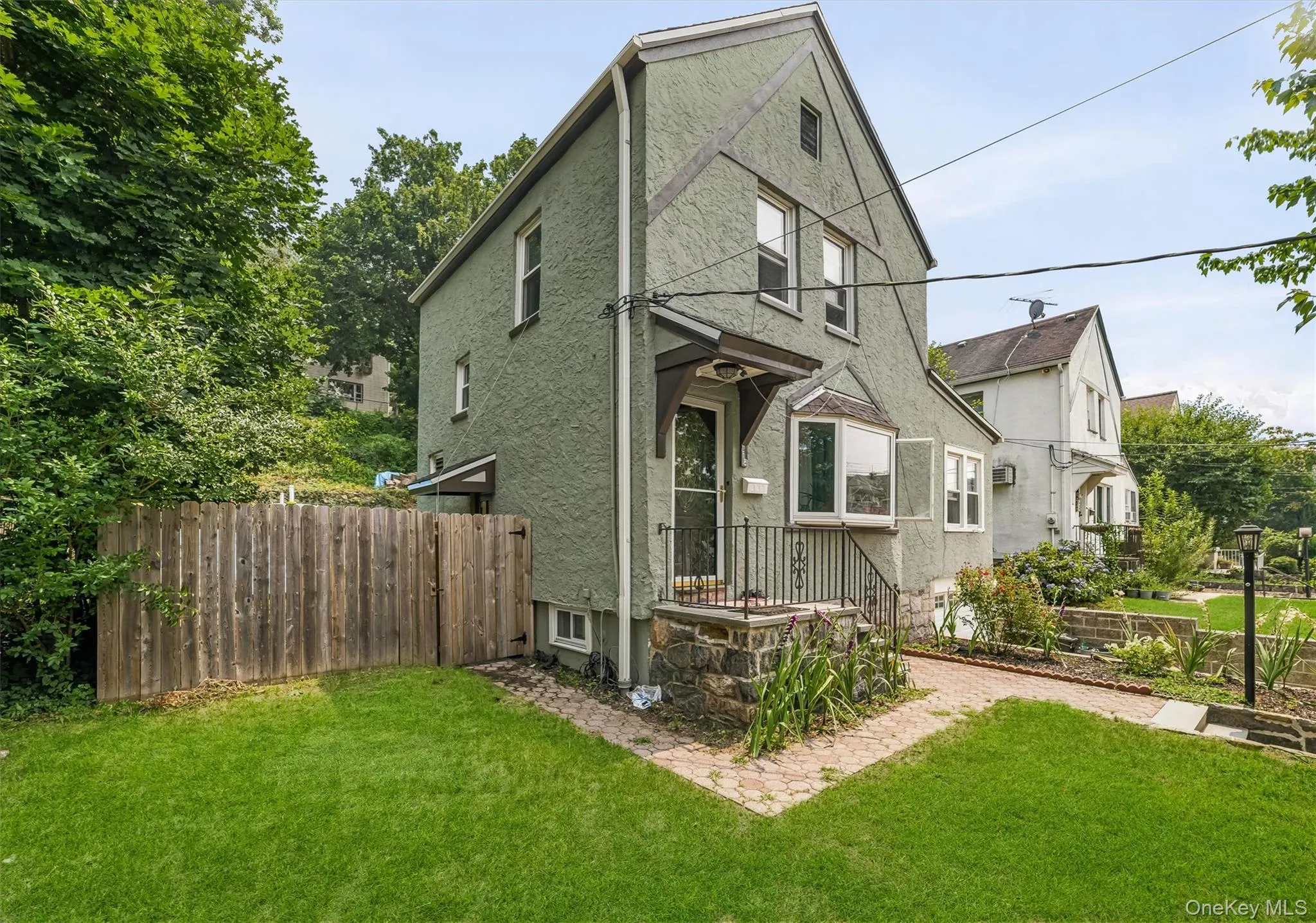 218 Sedgwick Avenue, Yonkers, NY, 3 Bedrooms Bedrooms, 7 Rooms Rooms,1 BathroomBathrooms,Residential,For Rent,Sedgwick,0,1025186 218 Sedgwick Avenue, Yonkers, NY, 3 Bedrooms Bedrooms, 7 Rooms Rooms,1 BathroomBathrooms,Residential,For Rent,Sedgwick,0,1025186