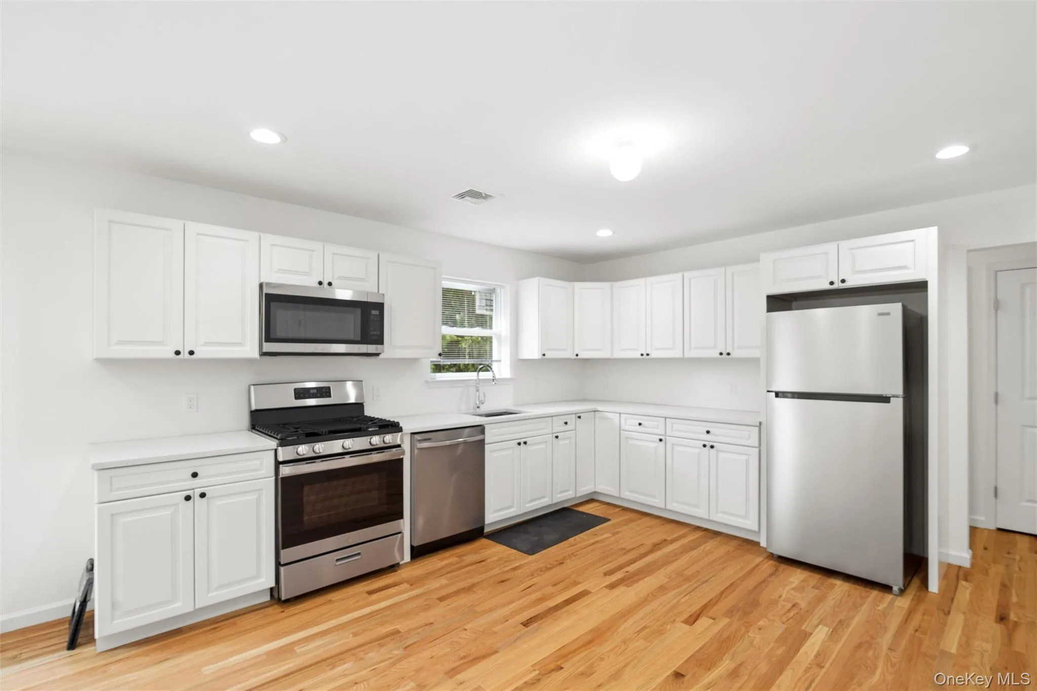 65 Ozark Street, Brookhaven, NY, 4 Bedrooms Bedrooms, 7 Rooms Rooms,2 BathroomsBathrooms,Residential,For Rent,Ozark,0,1025189 65 Ozark Street, Brookhaven, NY, 4 Bedrooms Bedrooms, 7 Rooms Rooms,2 BathroomsBathrooms,Residential,For Rent,Ozark,0,1025189